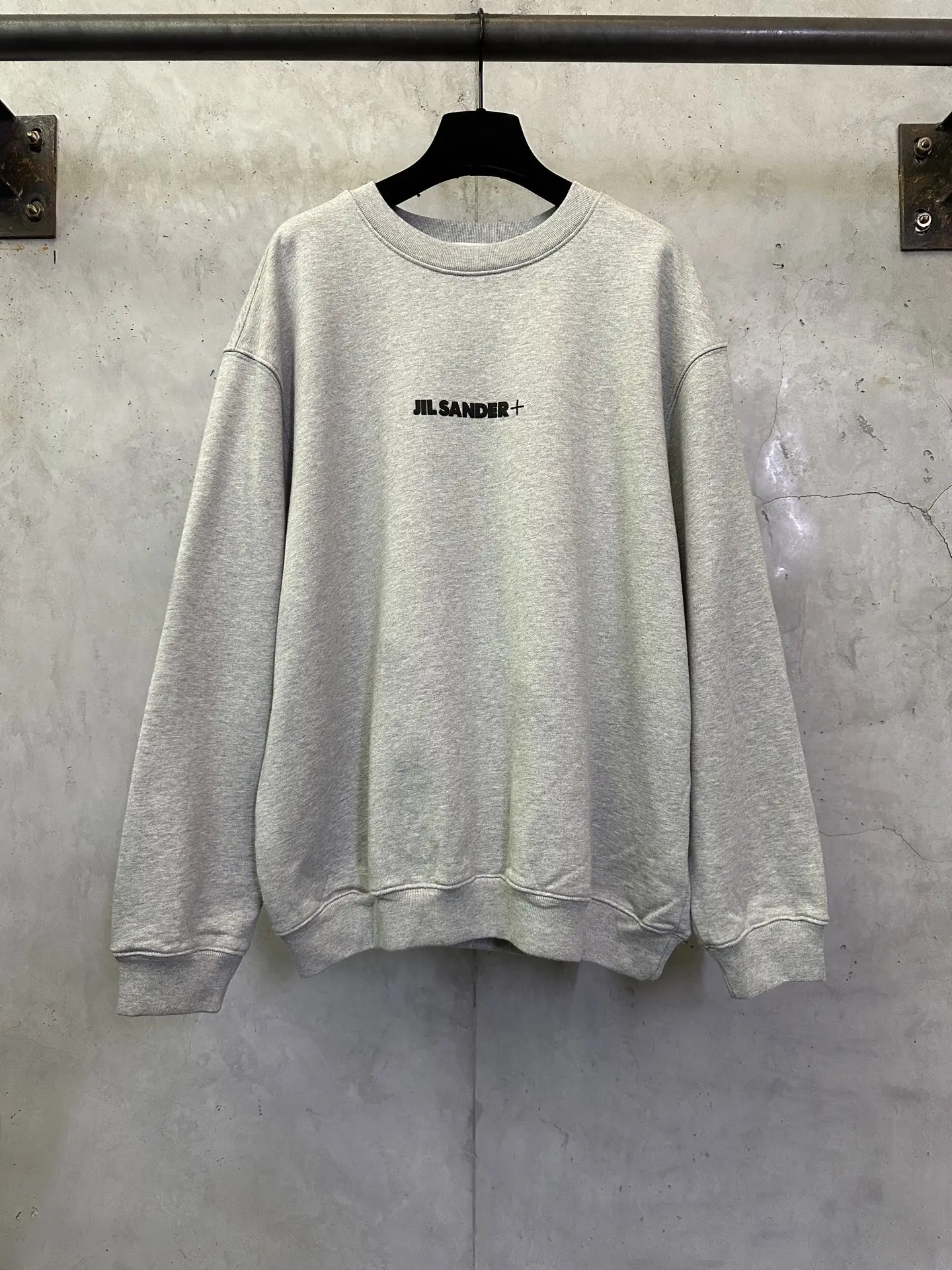 Logo-Print Heavyweight Cotton Sweatshirt D24011910