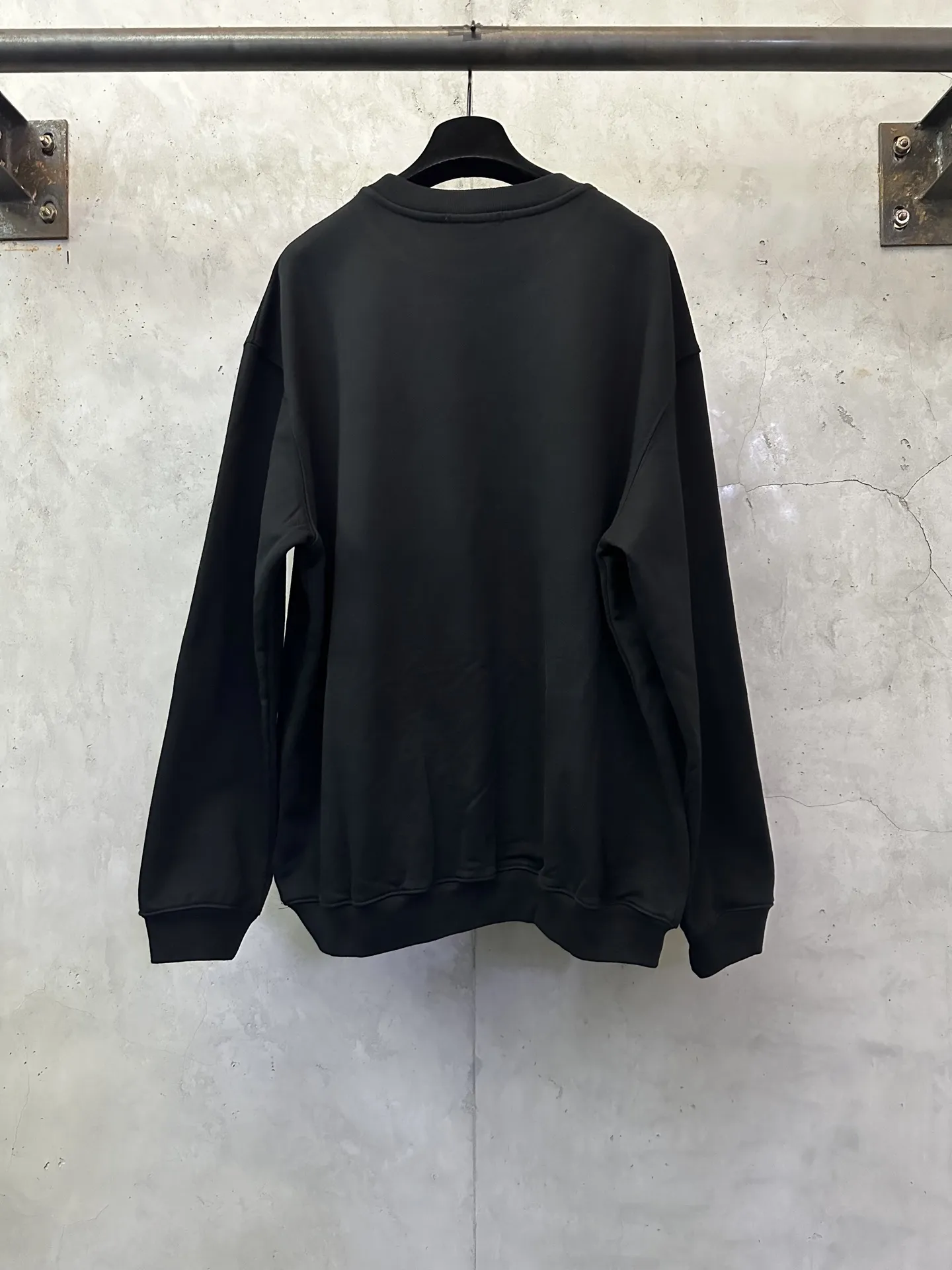 Logo-Print Heavyweight Cotton Sweatshirt D25024405 — view 2