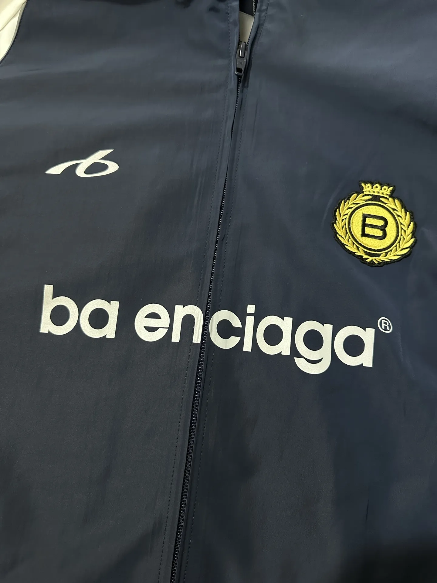 Logo-Print Reflective Nylon Track Jacket D33023510 — view 8