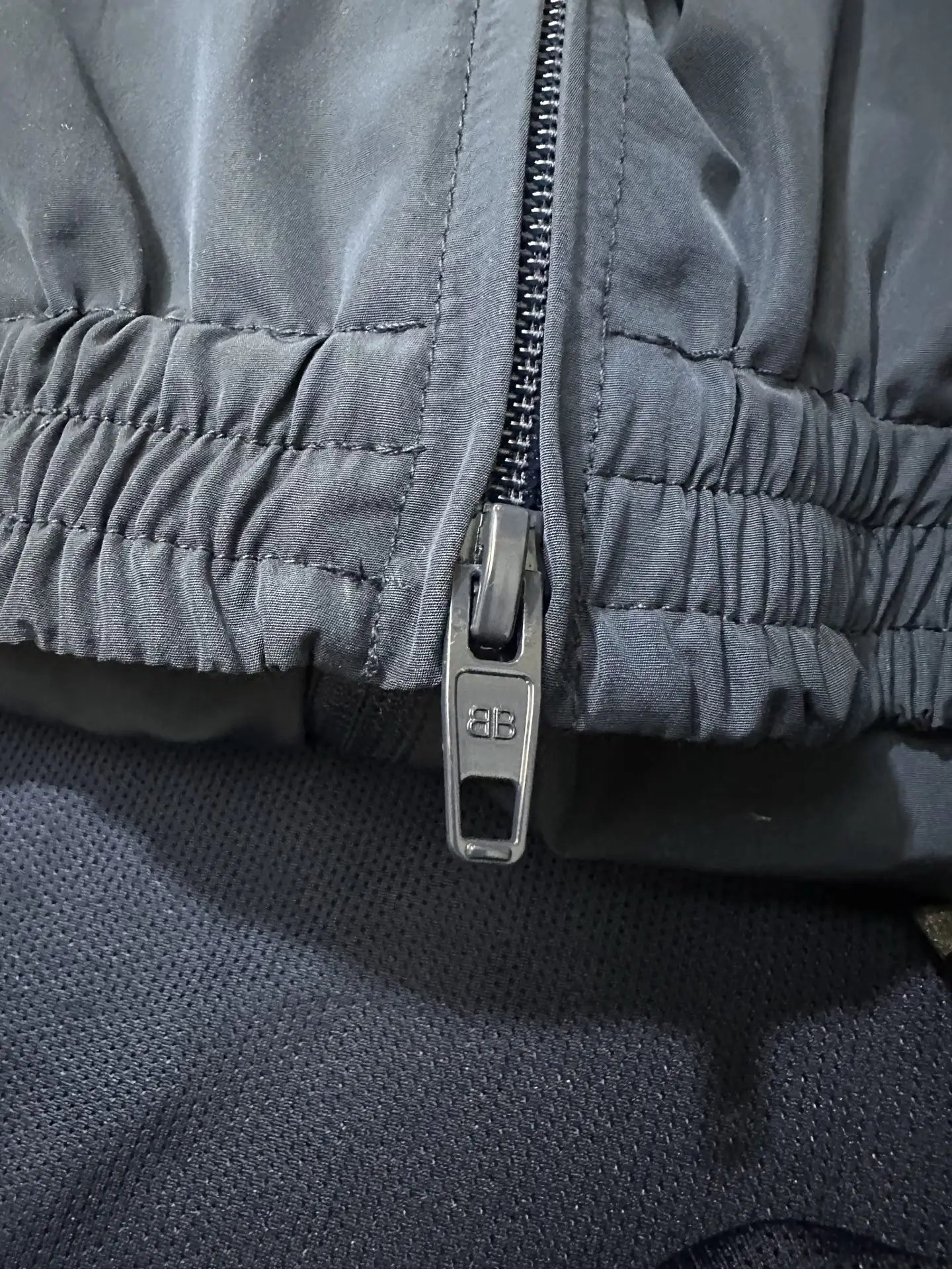Logo-Print Reflective Nylon Track Jacket D33023510 — view 9