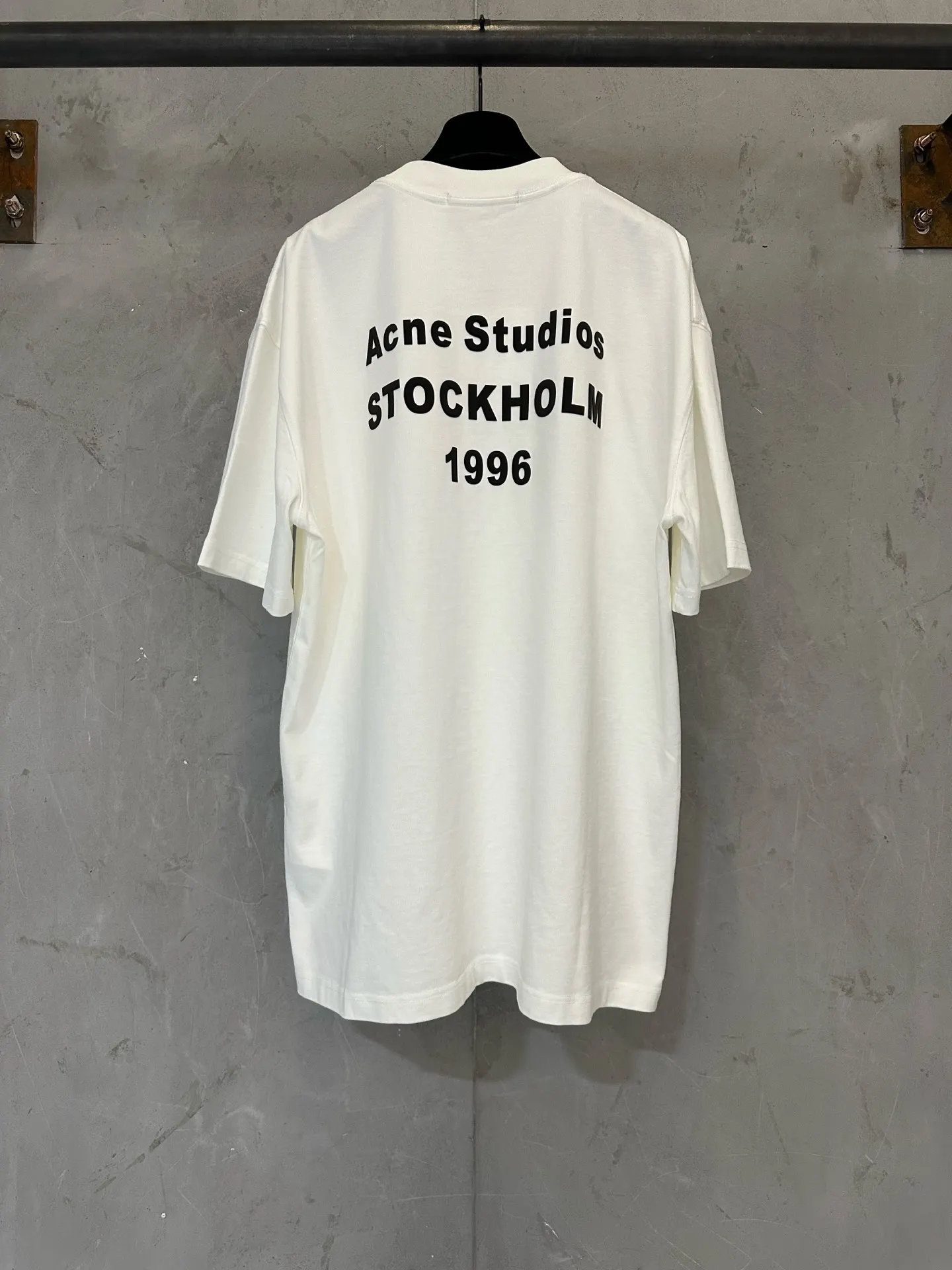 Logo-Print Heavyweight Cotton T-Shirt D22012308 — view 2