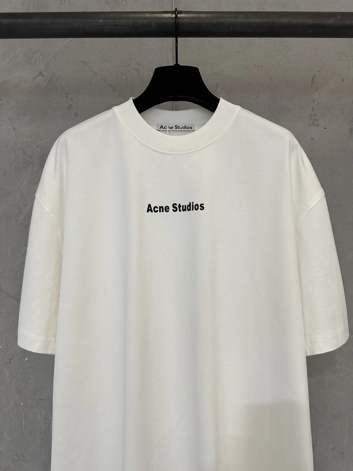 Logo-Print Heavyweight Cotton T-Shirt D22012308 — view 3