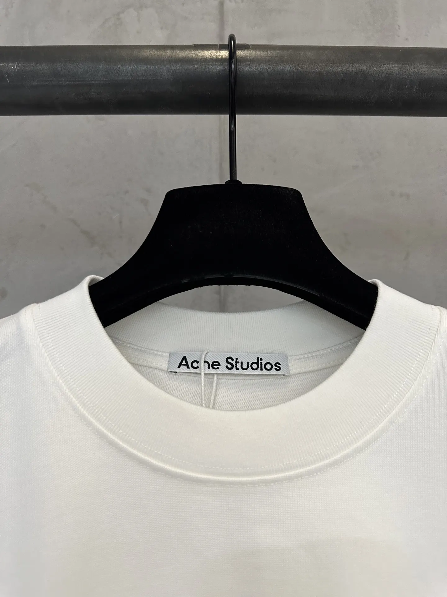 Logo-Print Heavyweight Cotton T-Shirt D22012308 — view 7