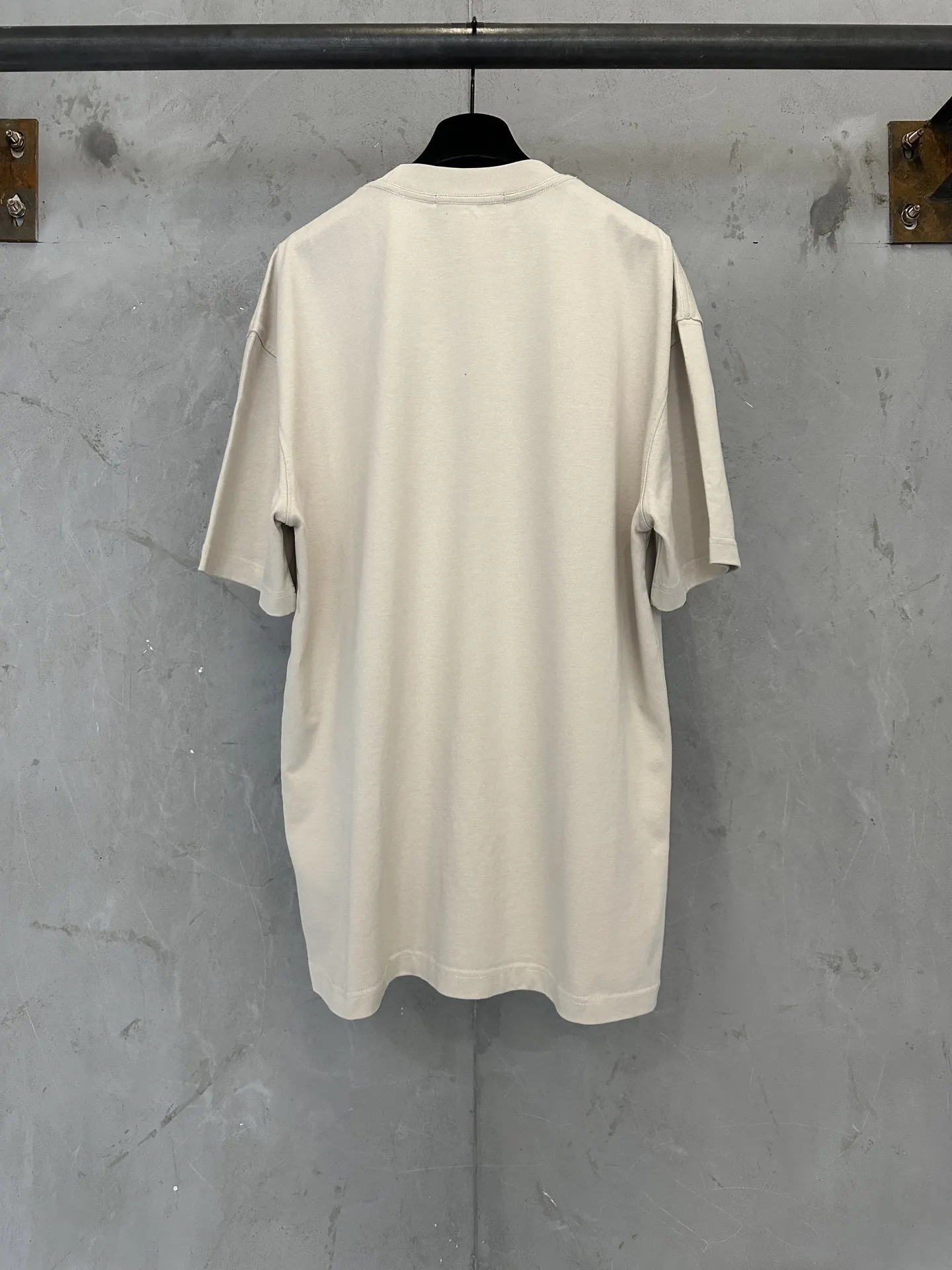 Logo Script Heavyweight Cotton T-Shirt D22012305 — view 2