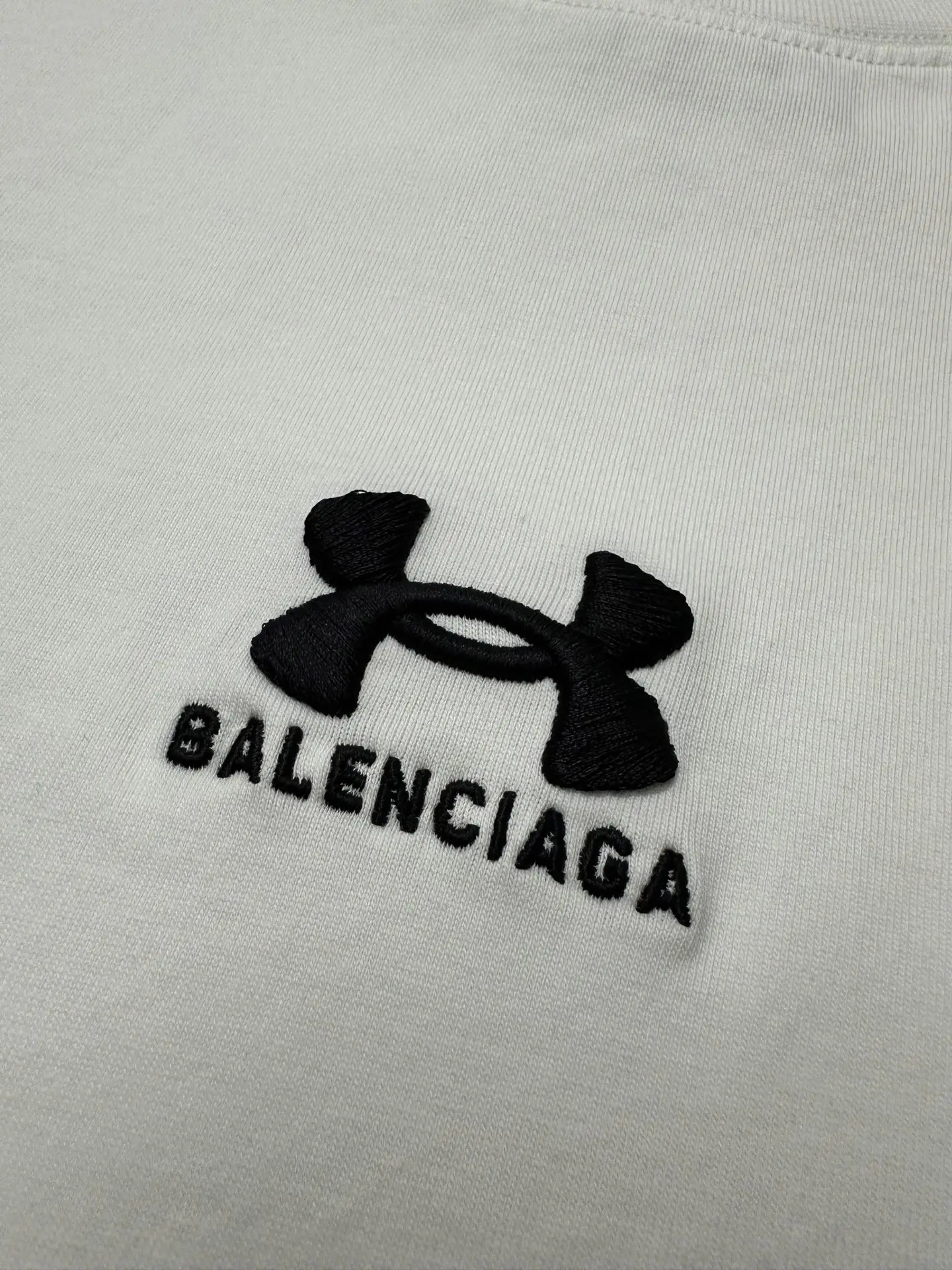 Balenciaga x Under Armour Embroidered Logo T-Shirt D18018990 — view 7