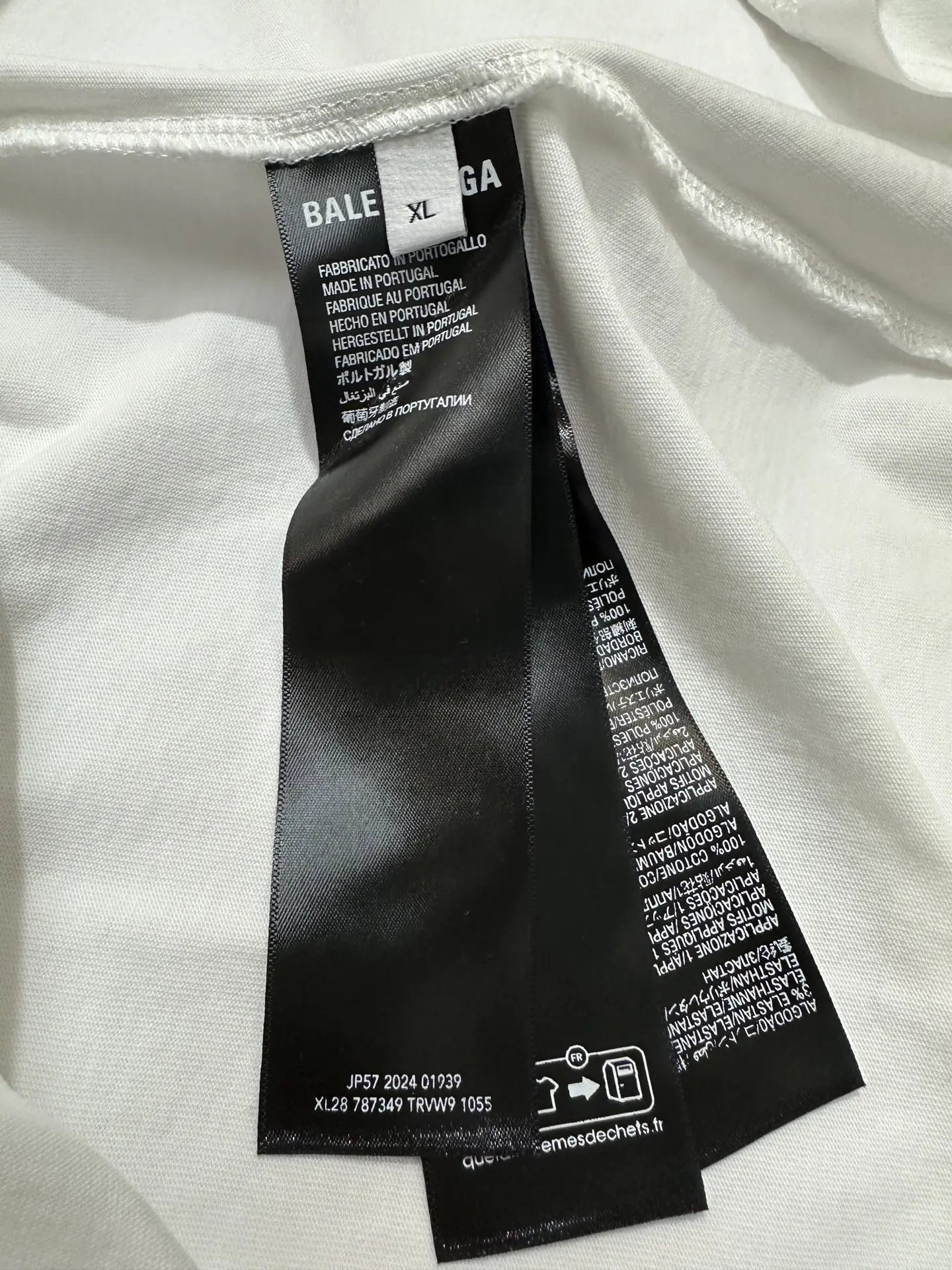 Balenciaga x Under Armour Embroidered Logo T-Shirt D18018990 — view 9