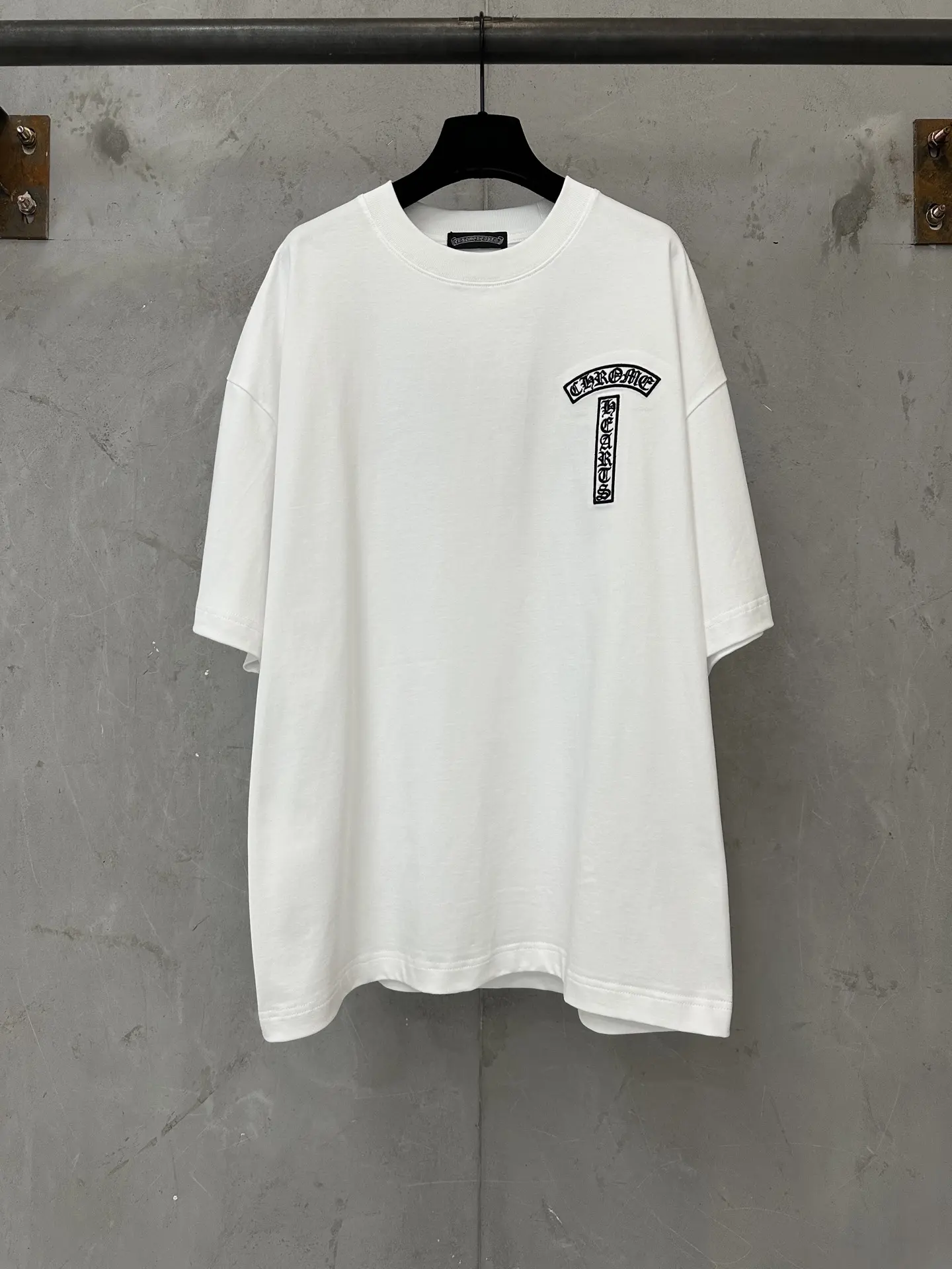 Embroidered Heavyweight Cotton T-Shirt D19011957