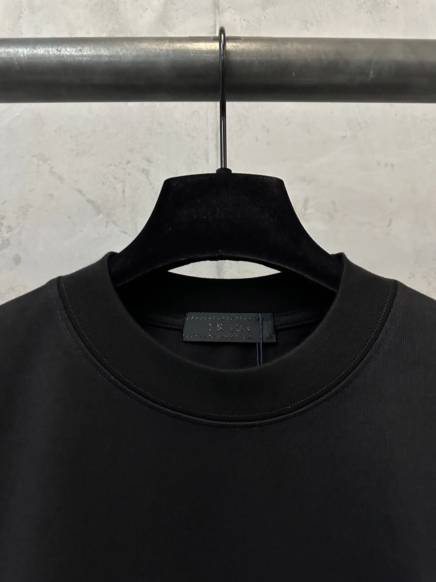 Logo-Embroidered Heavyweight Cotton T-Shirt D19011600 — view 5