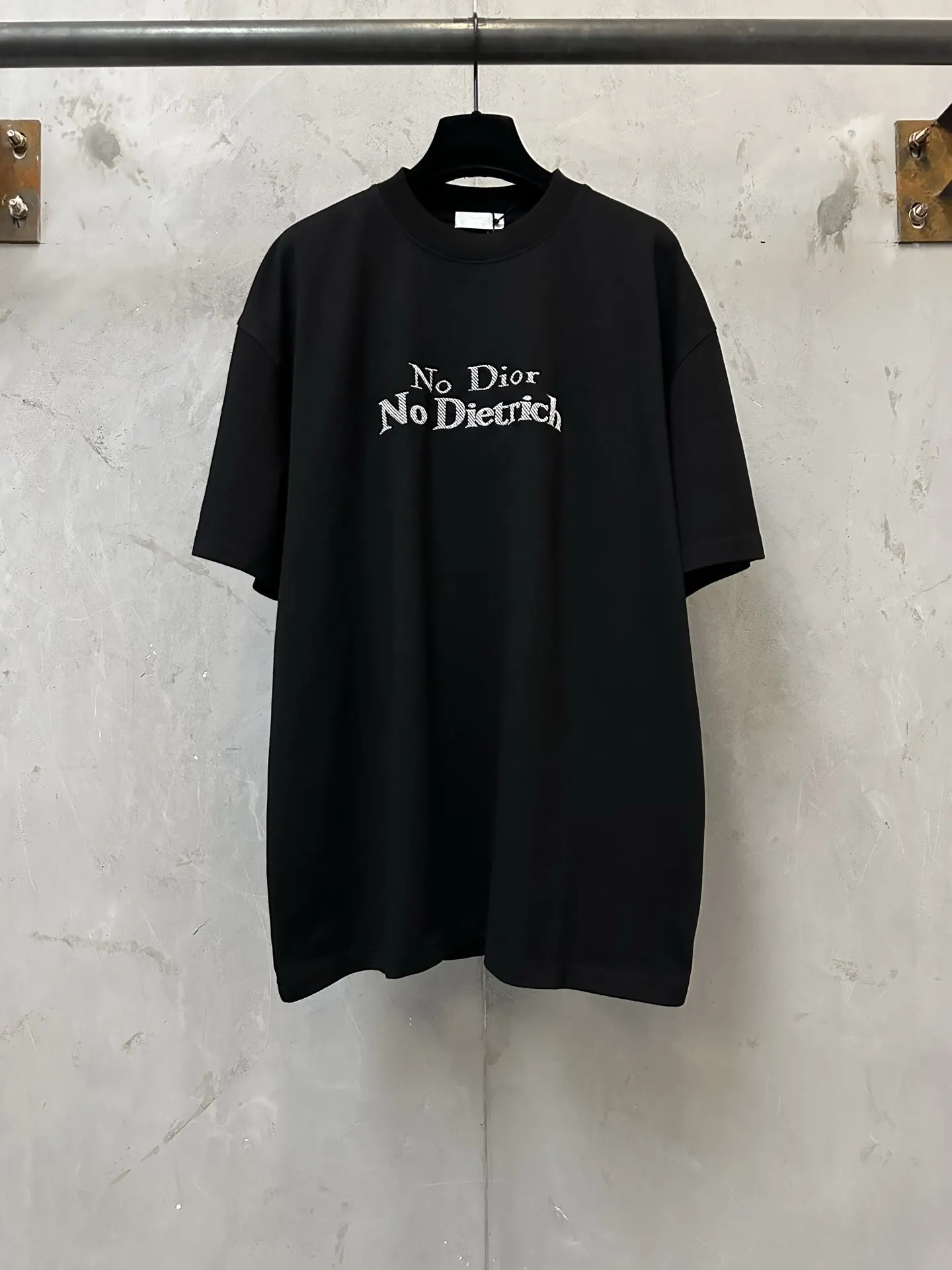 Embroidered Heavyweight Cotton T-Shirt D19511597