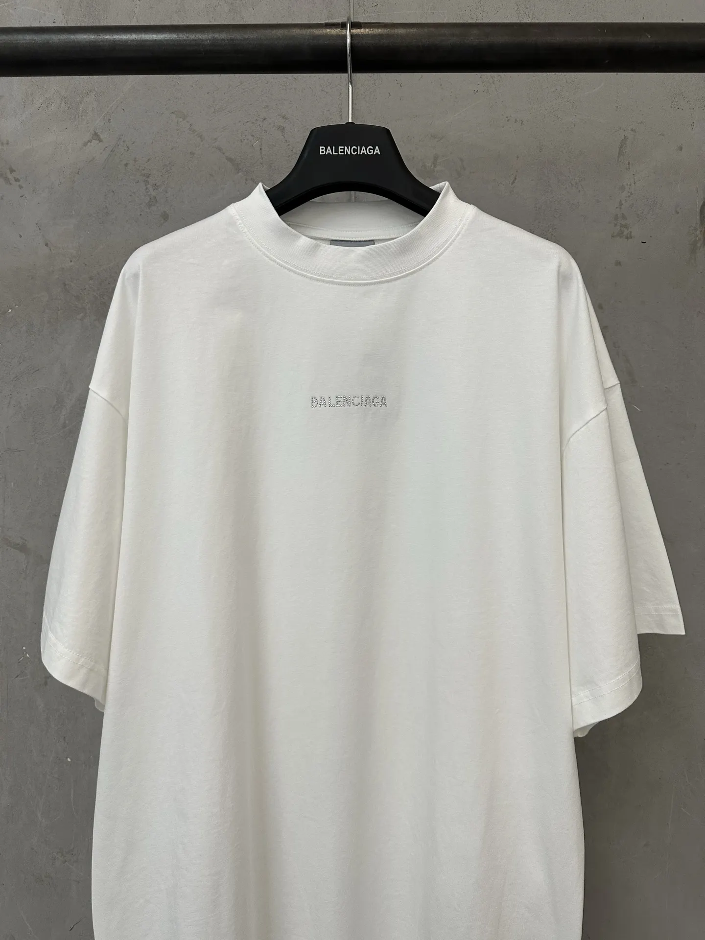 Rhinestone Logo Oversized T-Shirt D20020191 — view 3