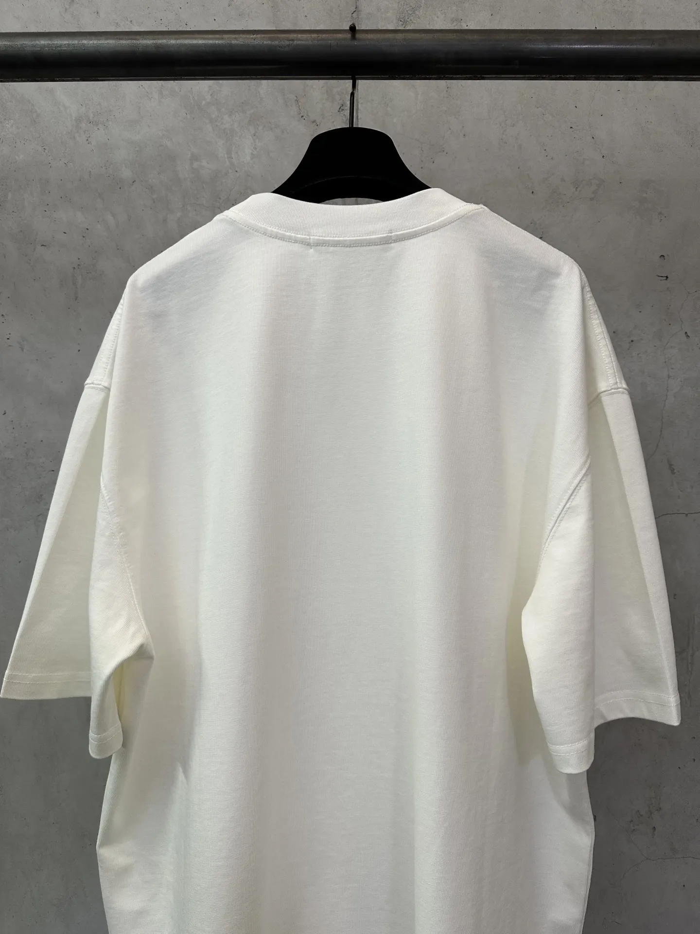 Logo Graphic Heavyweight Cotton T-Shirt D20011885 — view 5