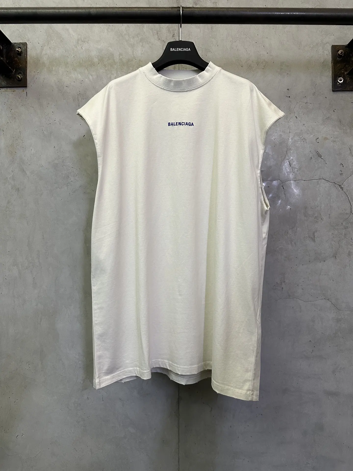 Logo Embroidery Distressed Cotton Tank Top D20512775