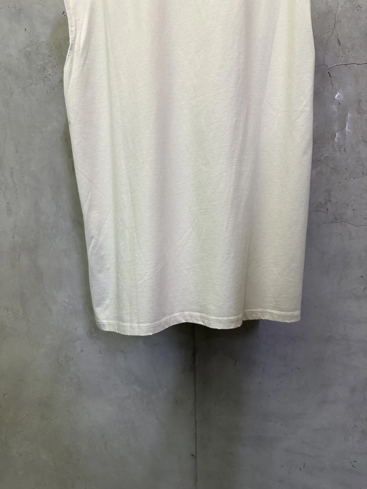 Logo Embroidery Distressed Cotton Tank Top D20512775 — view 6