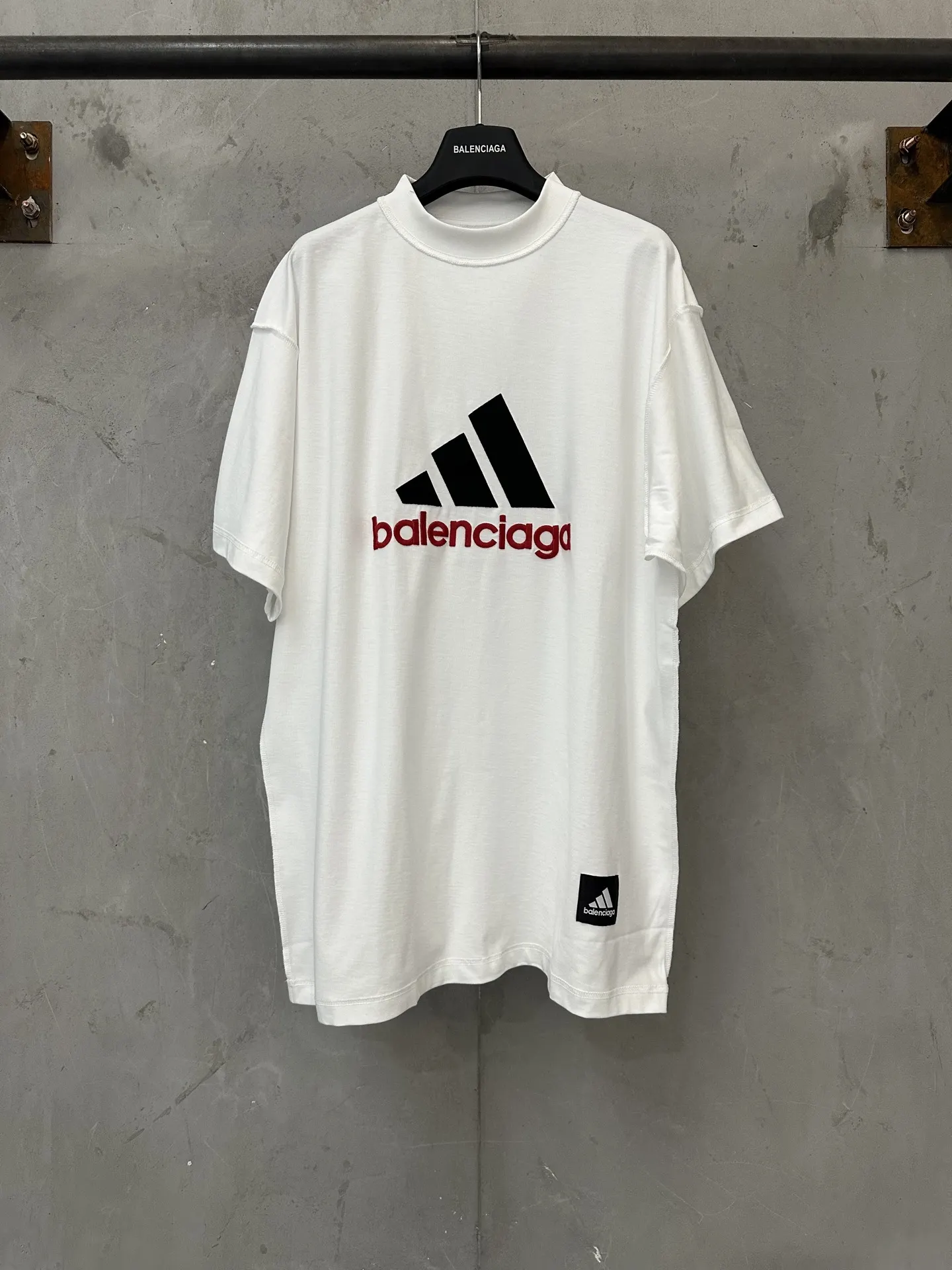 Inside-Out Embroidered Cotton T-Shirt D20518988