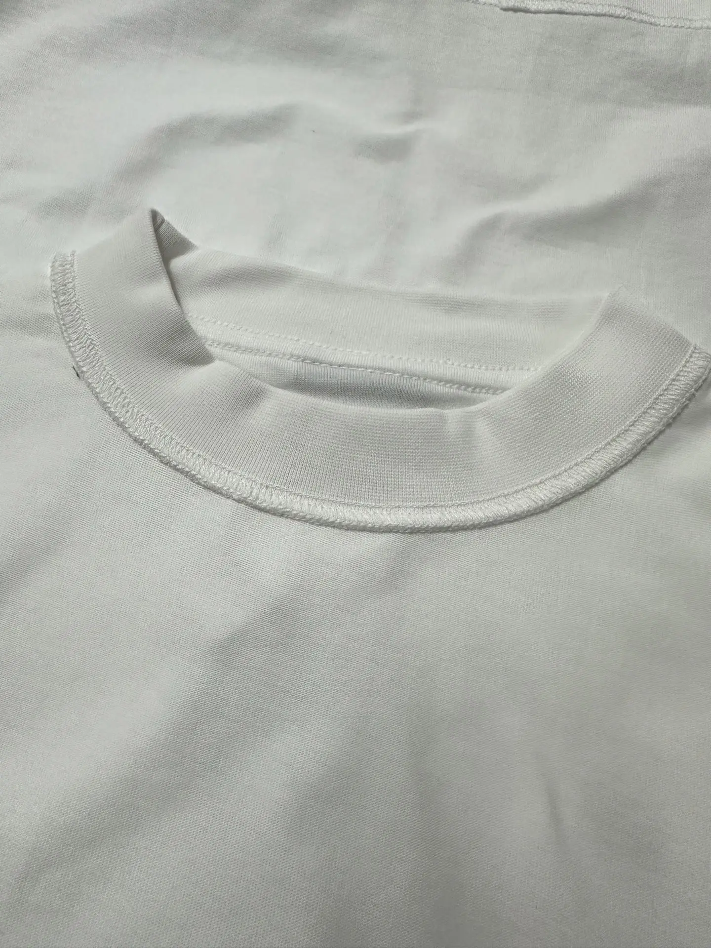 Inside-Out Embroidered Cotton T-Shirt D20518988 — view 9