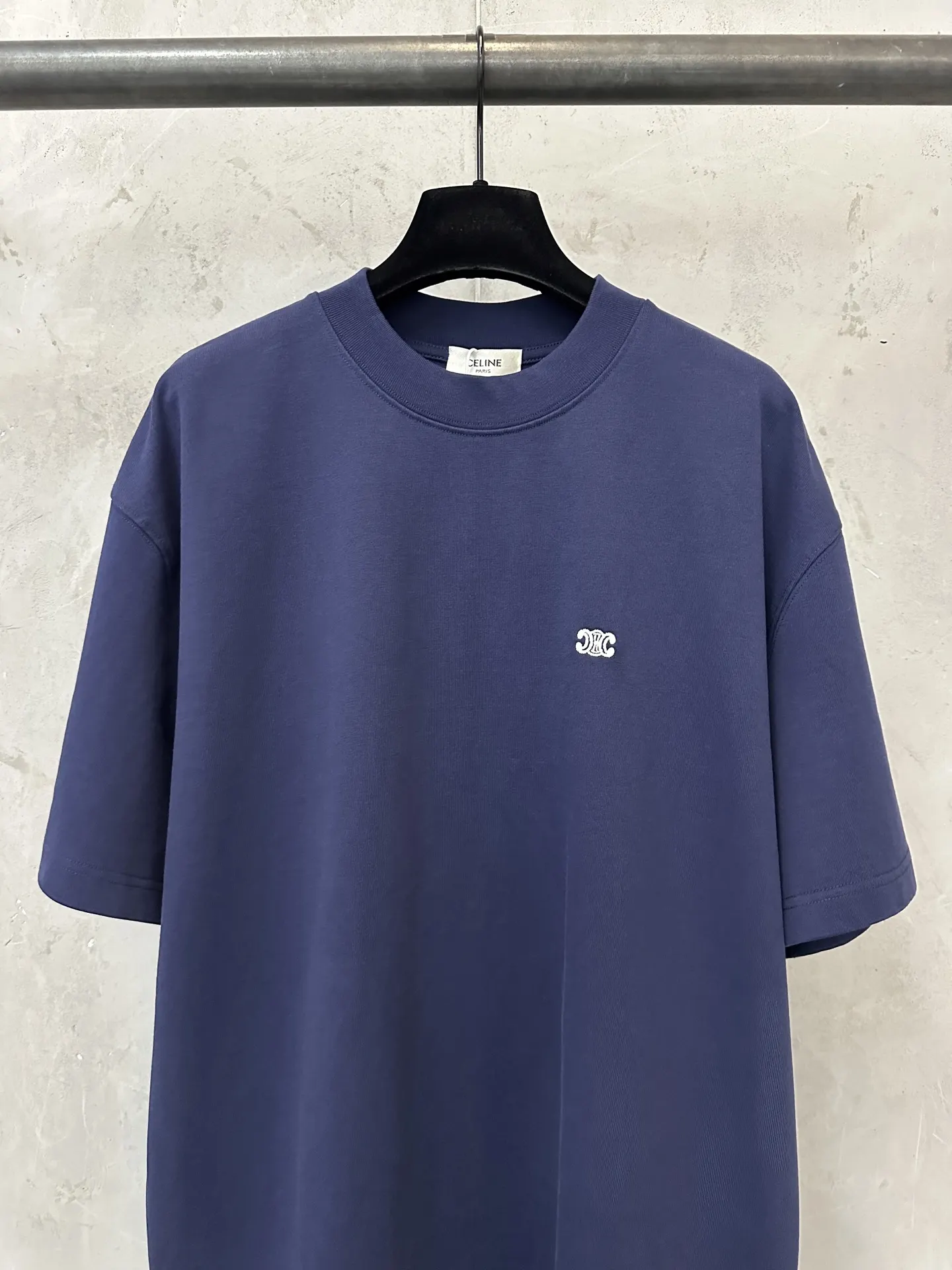 Triomphe Logo Embroidered Heavyweight T-Shirt D21020230 — view 3