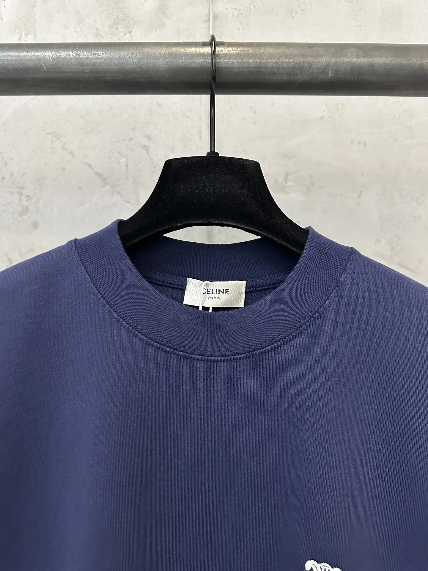 Triomphe Logo Embroidered Heavyweight T-Shirt D21020230 — view 5