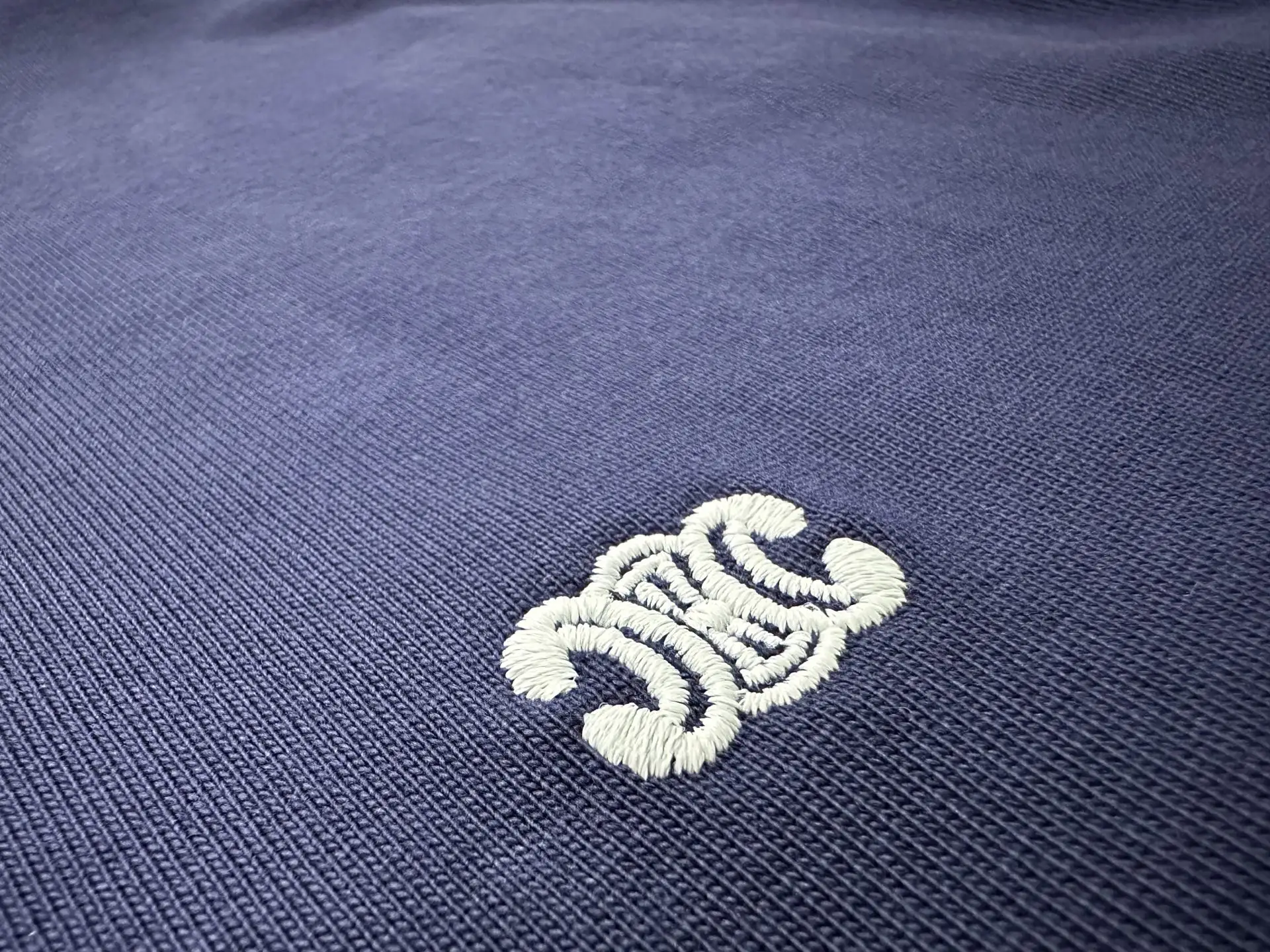 Triomphe Logo Embroidered Heavyweight T-Shirt D21020230 — view 8