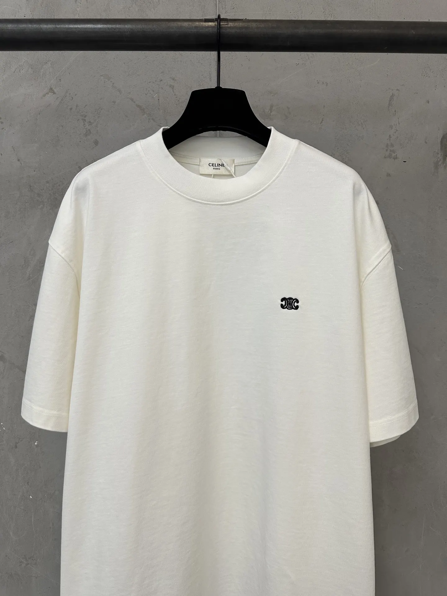 Triomphe Logo Embroidered Heavyweight T-Shirt D21020226 — view 3