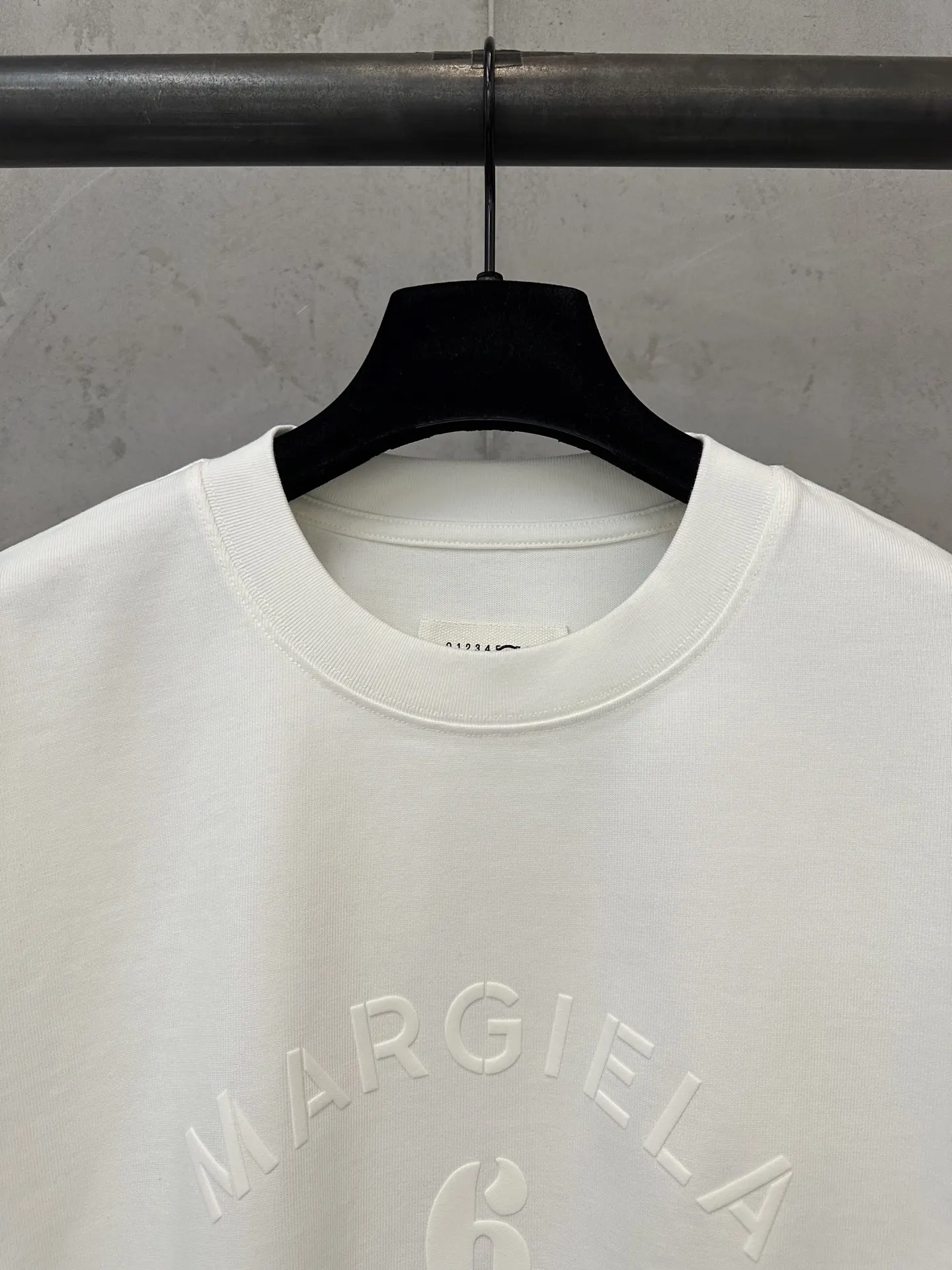 MM6 Maison Margiela Flocked Logo Heavyweight T-Shirt D21021791 — view 5