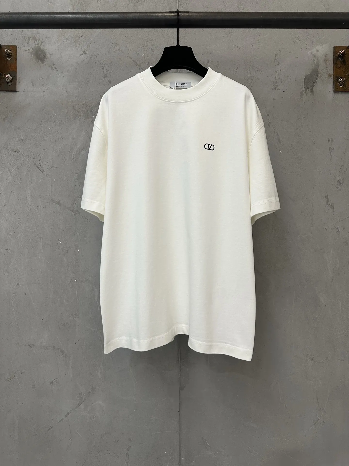 VLogo Embroidered Heavyweight Cotton T-Shirt D21020173
