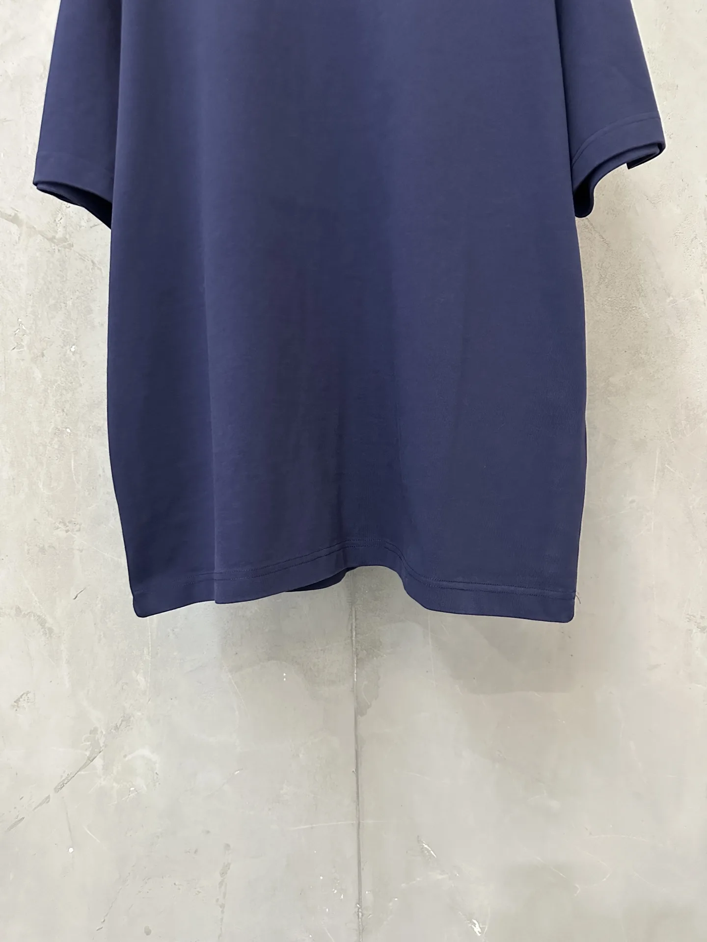 Embossed Logo Heavyweight Cotton T-Shirt D21021786 — view 4