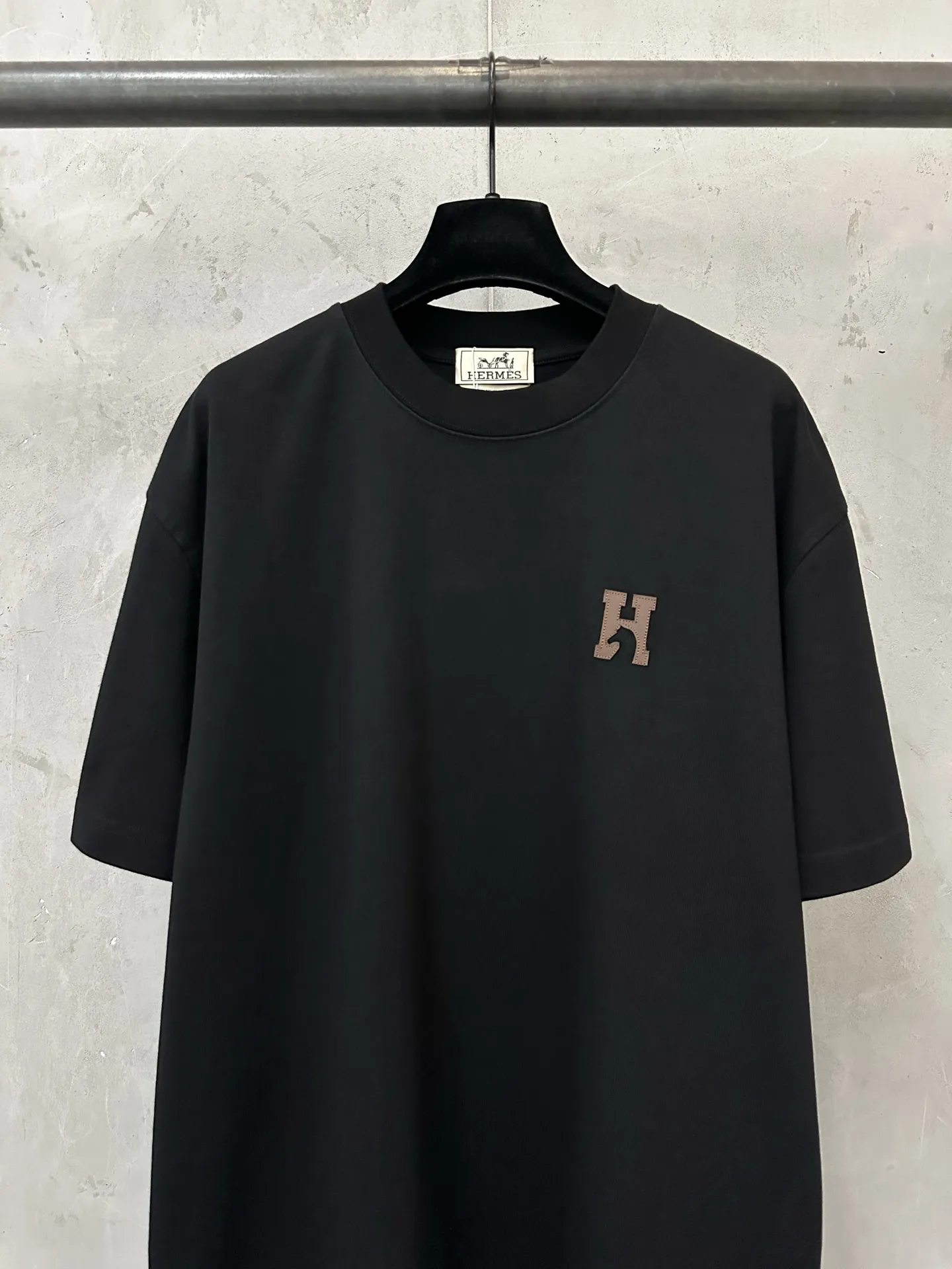 Leather Patch Heavyweight Cotton T-Shirt D21021803 — view 3
