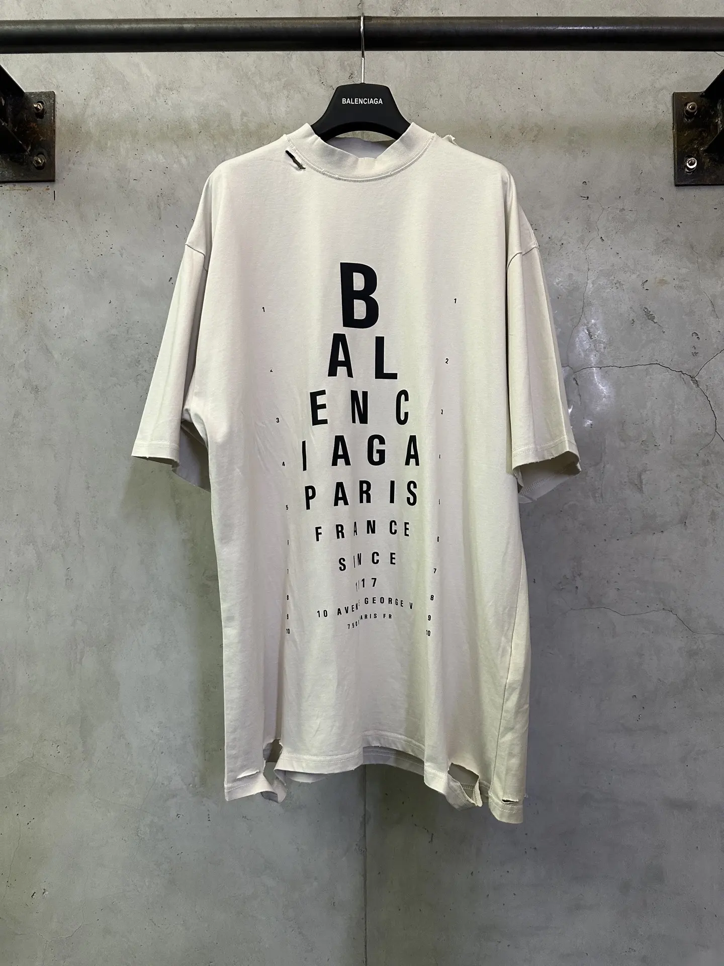 Eye Chart Distressed Cotton T-Shirt D21512828
