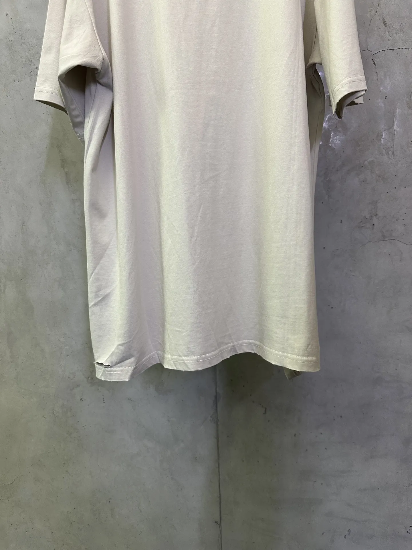 Eye Chart Distressed Cotton T-Shirt D21512828 — view 6