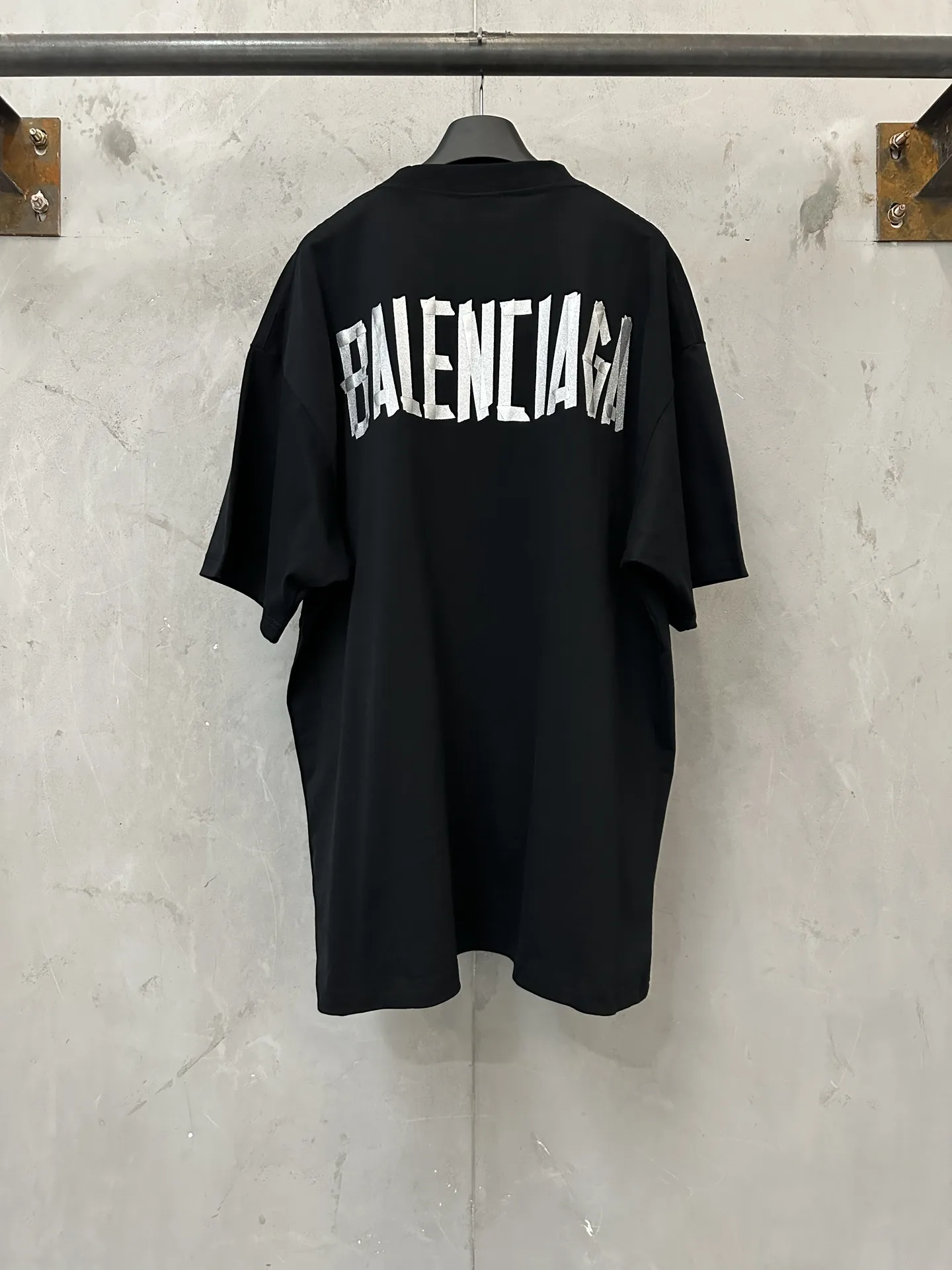 BB Logo Tape Oversized T-Shirt D21524415 — view 2