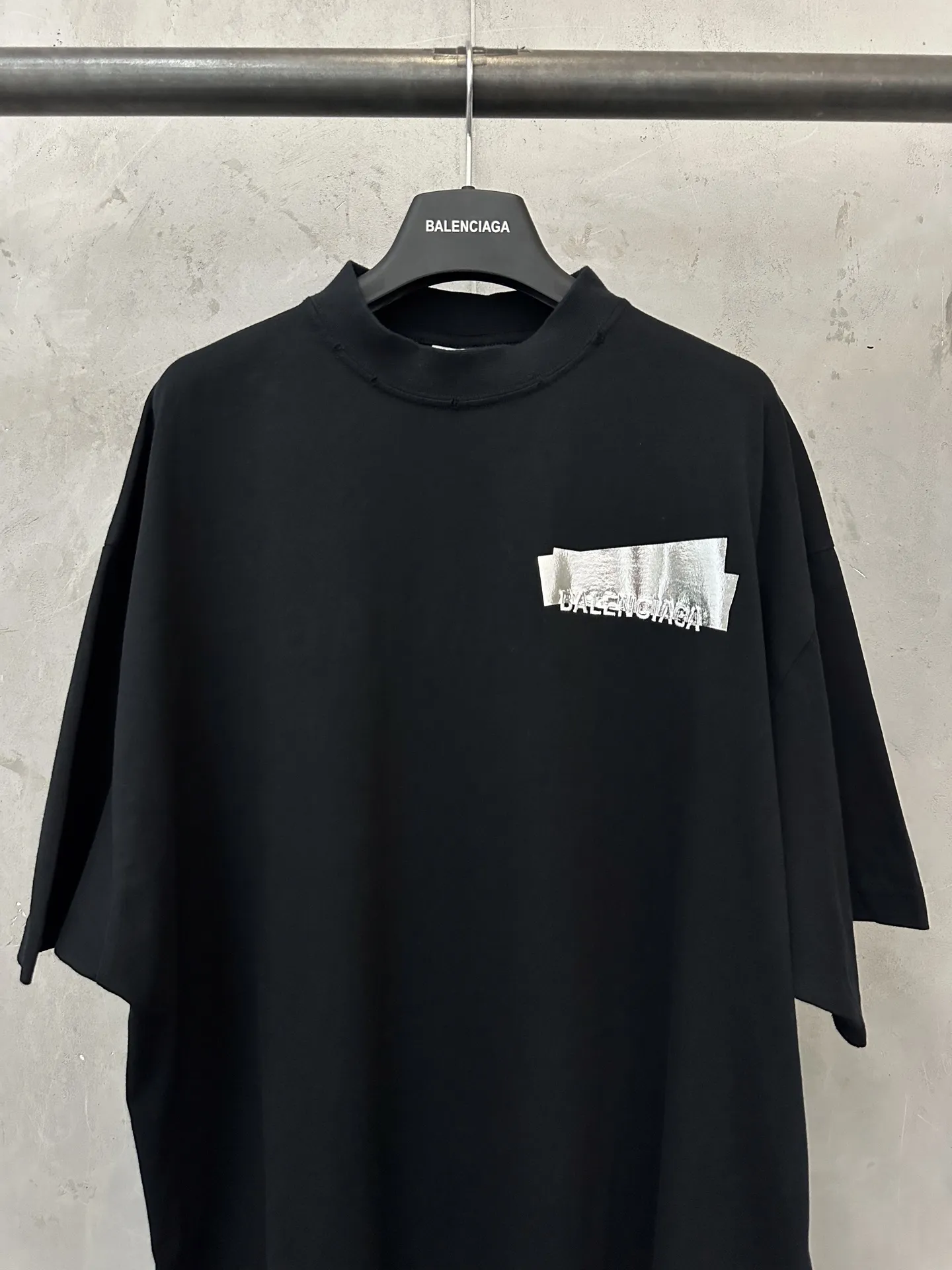 Logo Embroidered Oversized T-Shirt D22020233 — view 3