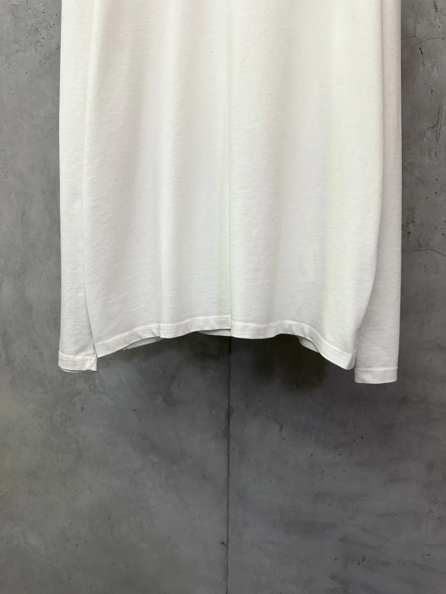 Chrome Hearts Flocked Logo Long-Sleeve T-Shirt D22025040 — view 4