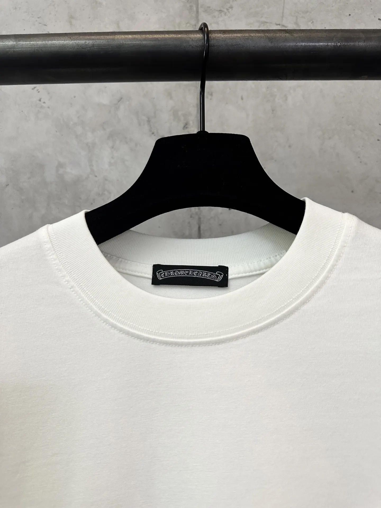 Chrome Hearts Flocked Logo Long-Sleeve T-Shirt D22025040 — view 7