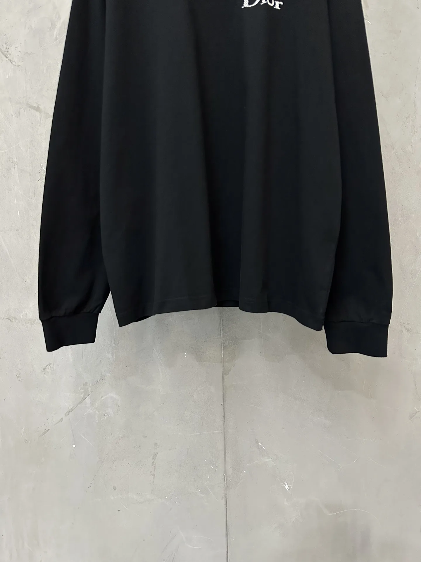 Logo Embroidered Long-Sleeve T-Shirt D22023519 — view 4