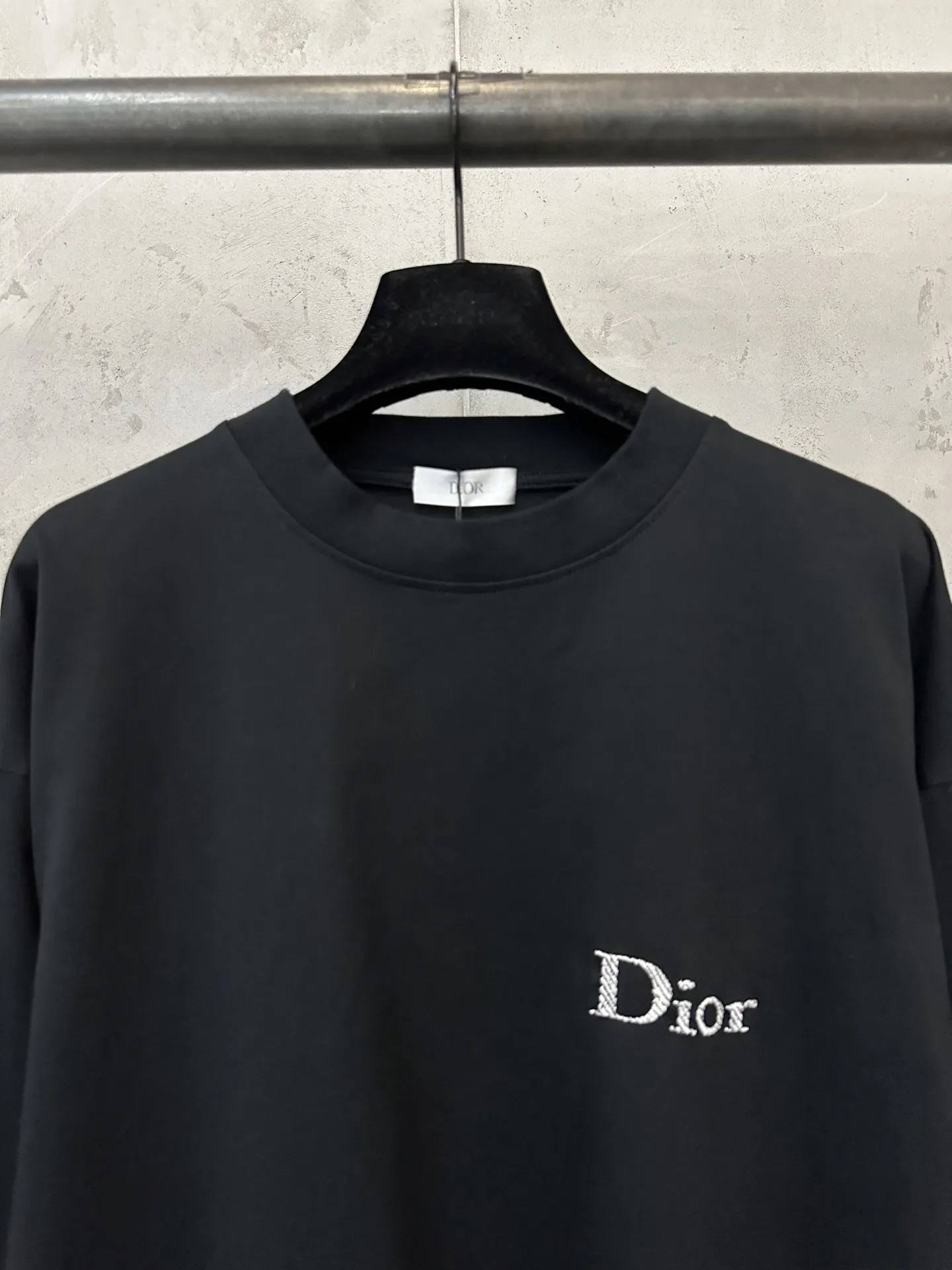 Logo Embroidered Long-Sleeve T-Shirt D22023519 — view 5