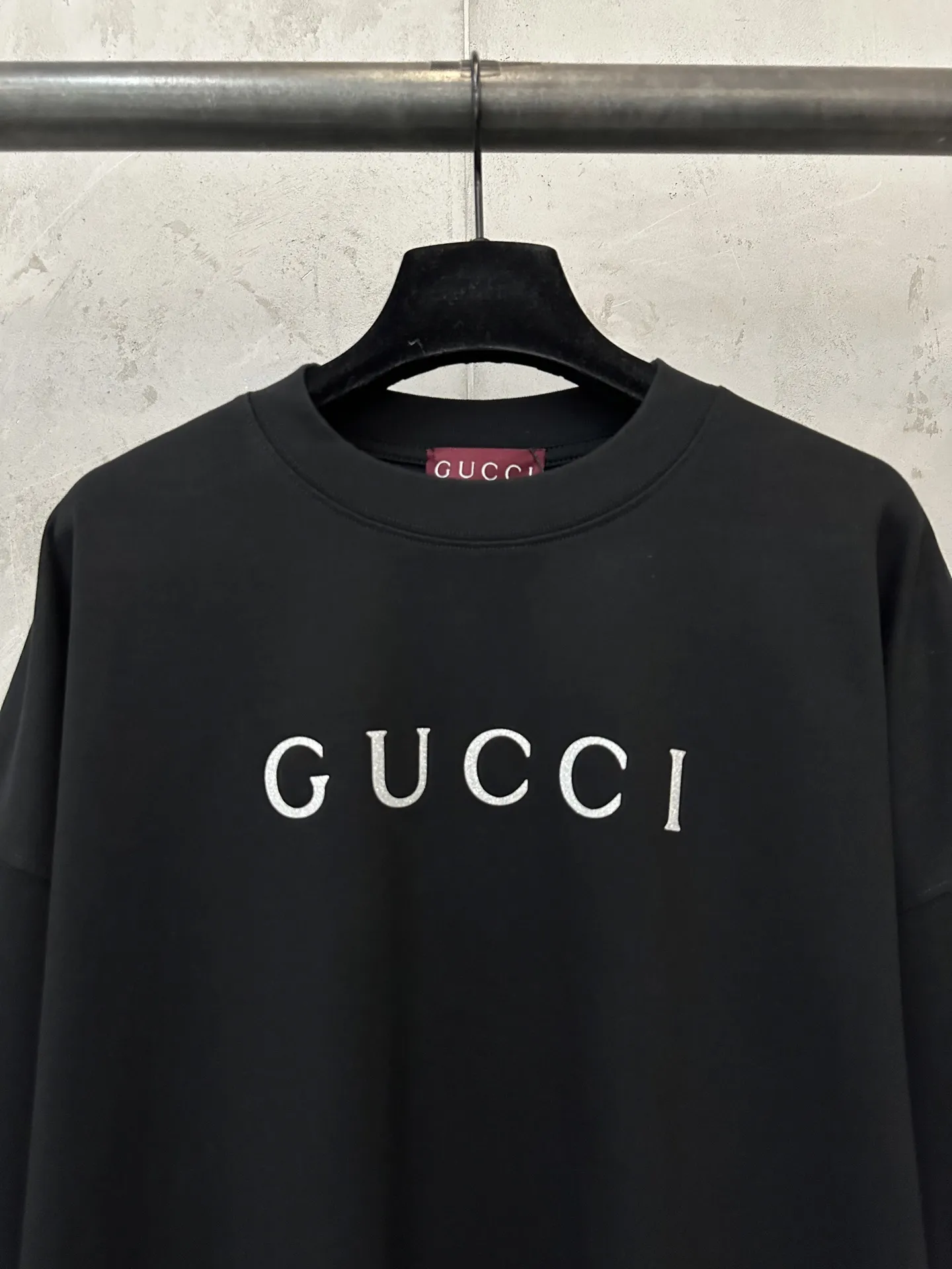 Gucci Glitter Logo Long-Sleeve T-Shirt D22023591 — view 5
