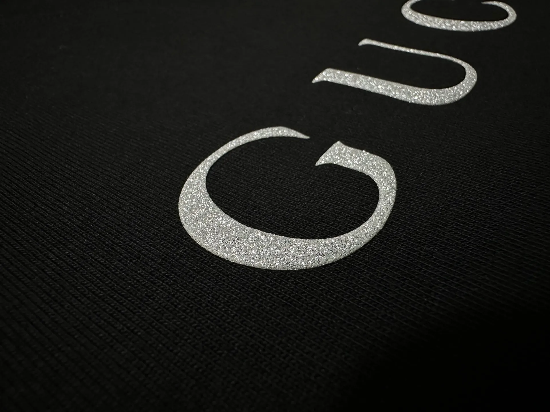 Gucci Glitter Logo Long-Sleeve T-Shirt D22023591 — view 8