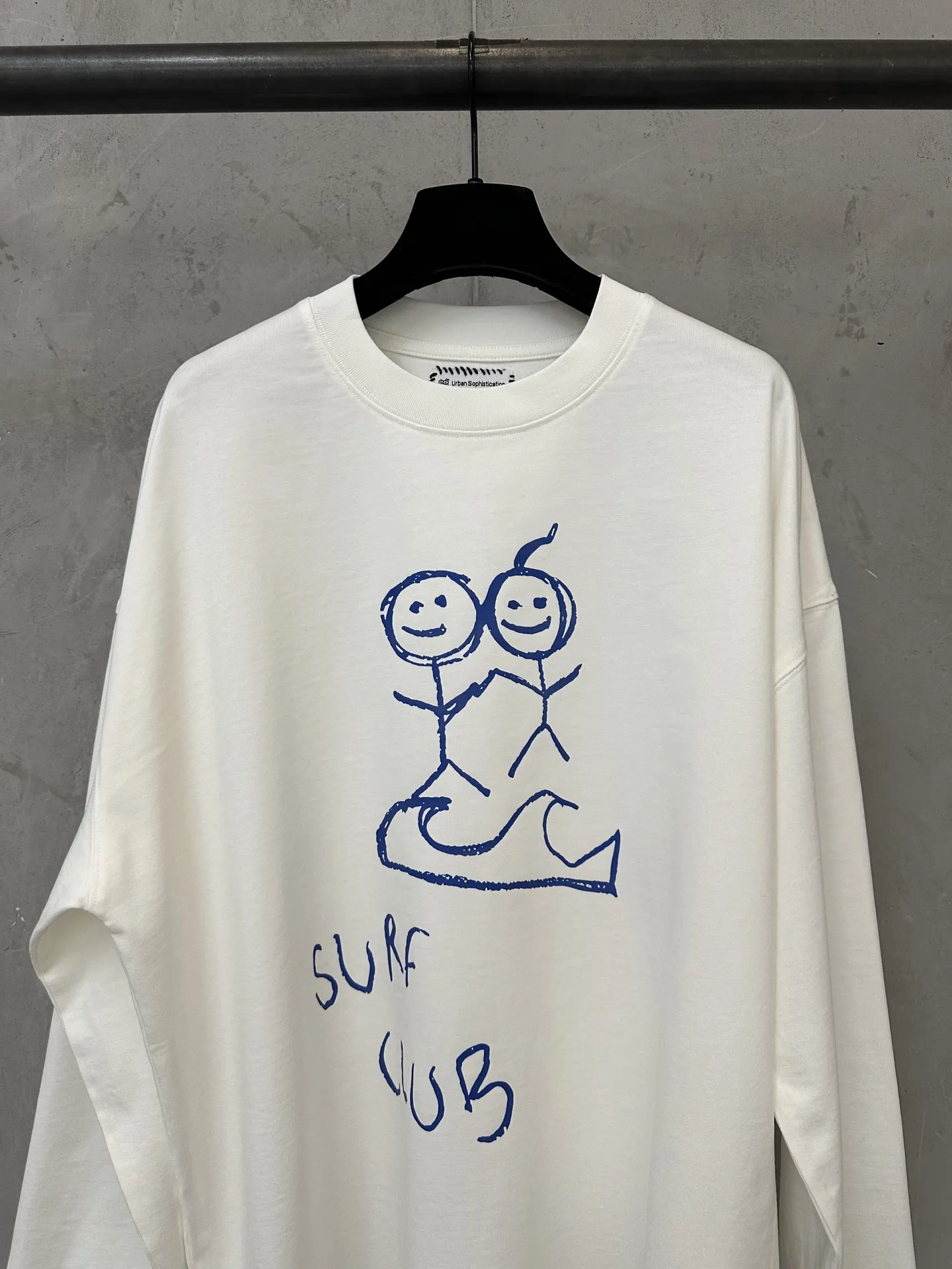 Surf Club Graphic Long-Sleeve T-Shirt D22021759 — view 3