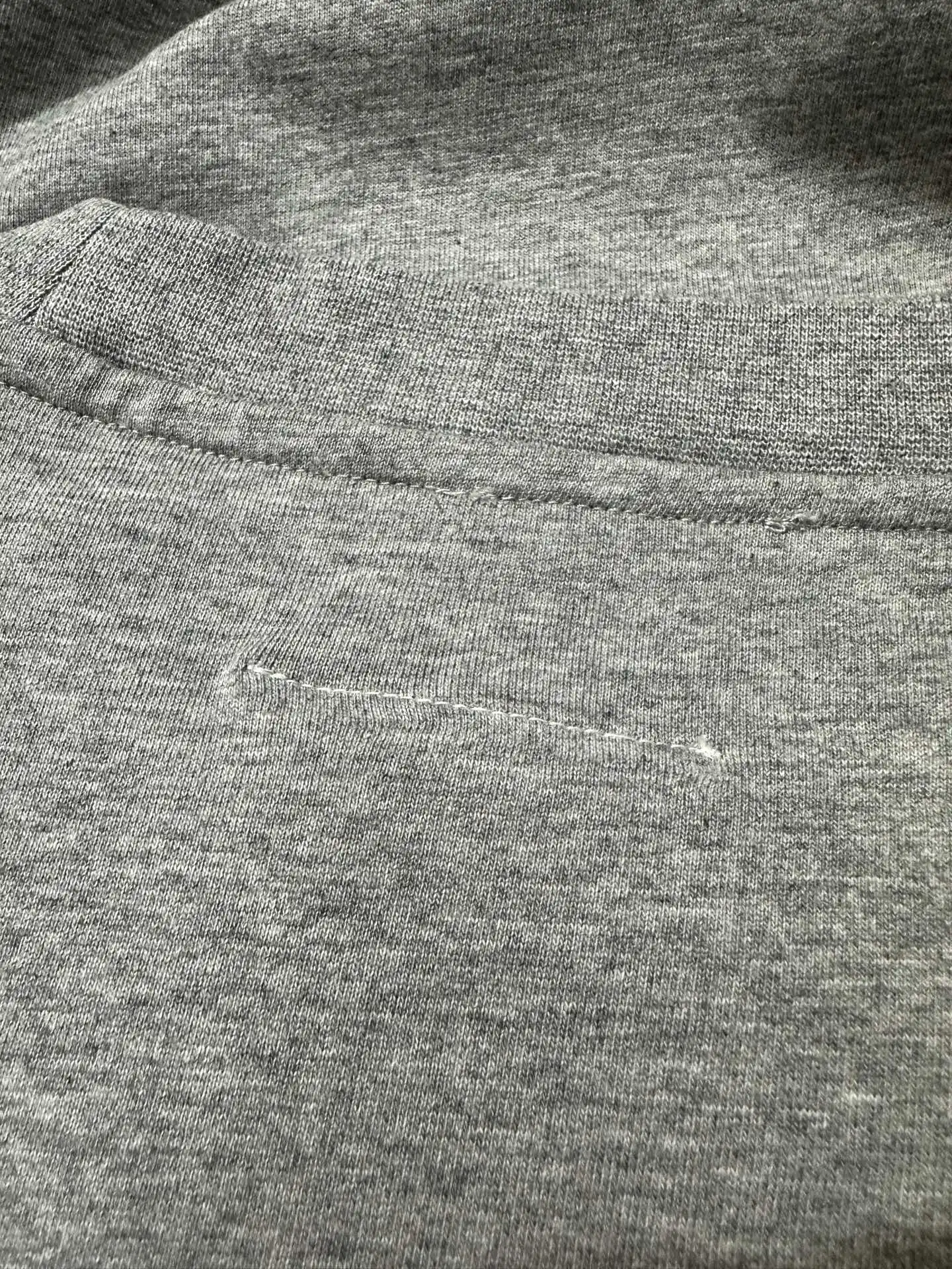 MM6 Maison Margiela Logo Patch Long-Sleeve T-Shirt D22023565 — view 8