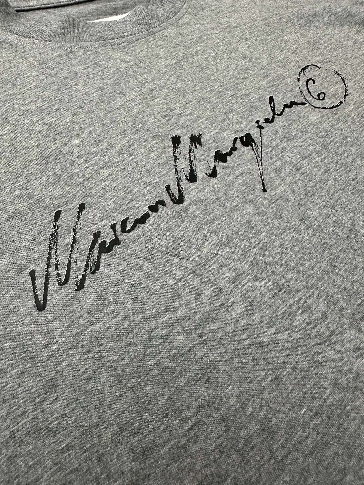 MM6 Signature Logo Long-Sleeve T-Shirt D22023566 — view 6