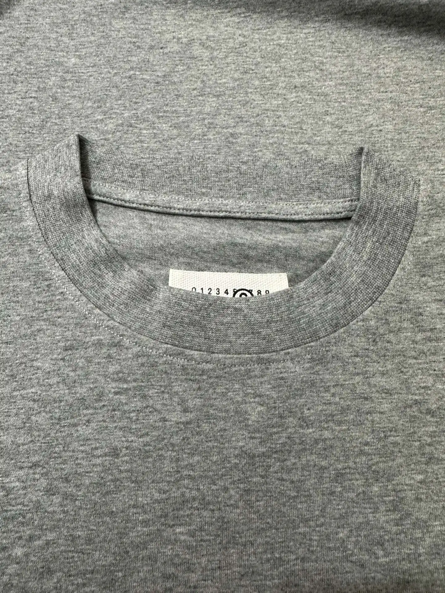 MM6 Signature Logo Long-Sleeve T-Shirt D22023566 — view 7