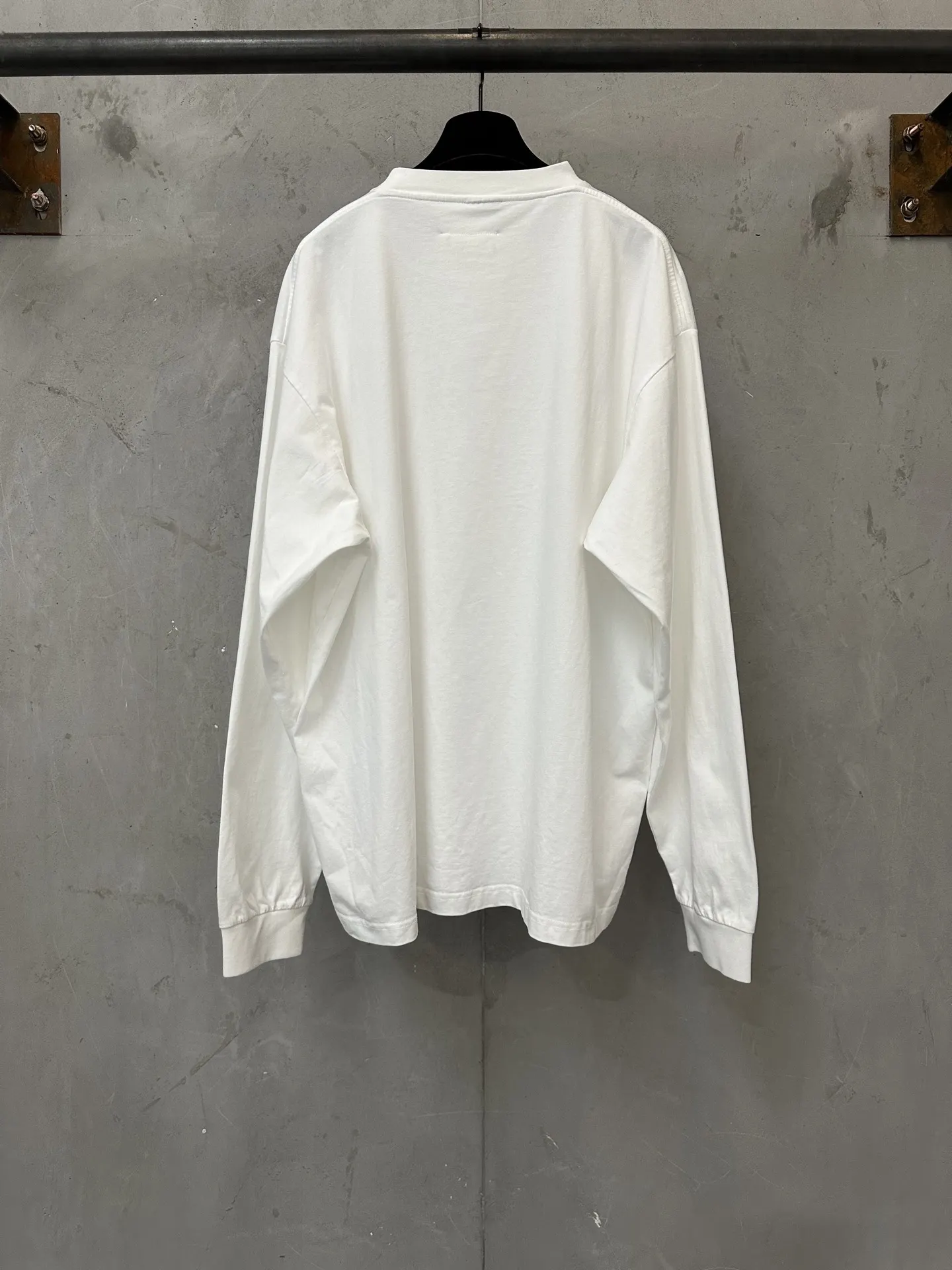 MM6 Maison Margiela Signature Logo Long-Sleeve T-Shirt D22024455 — view 2