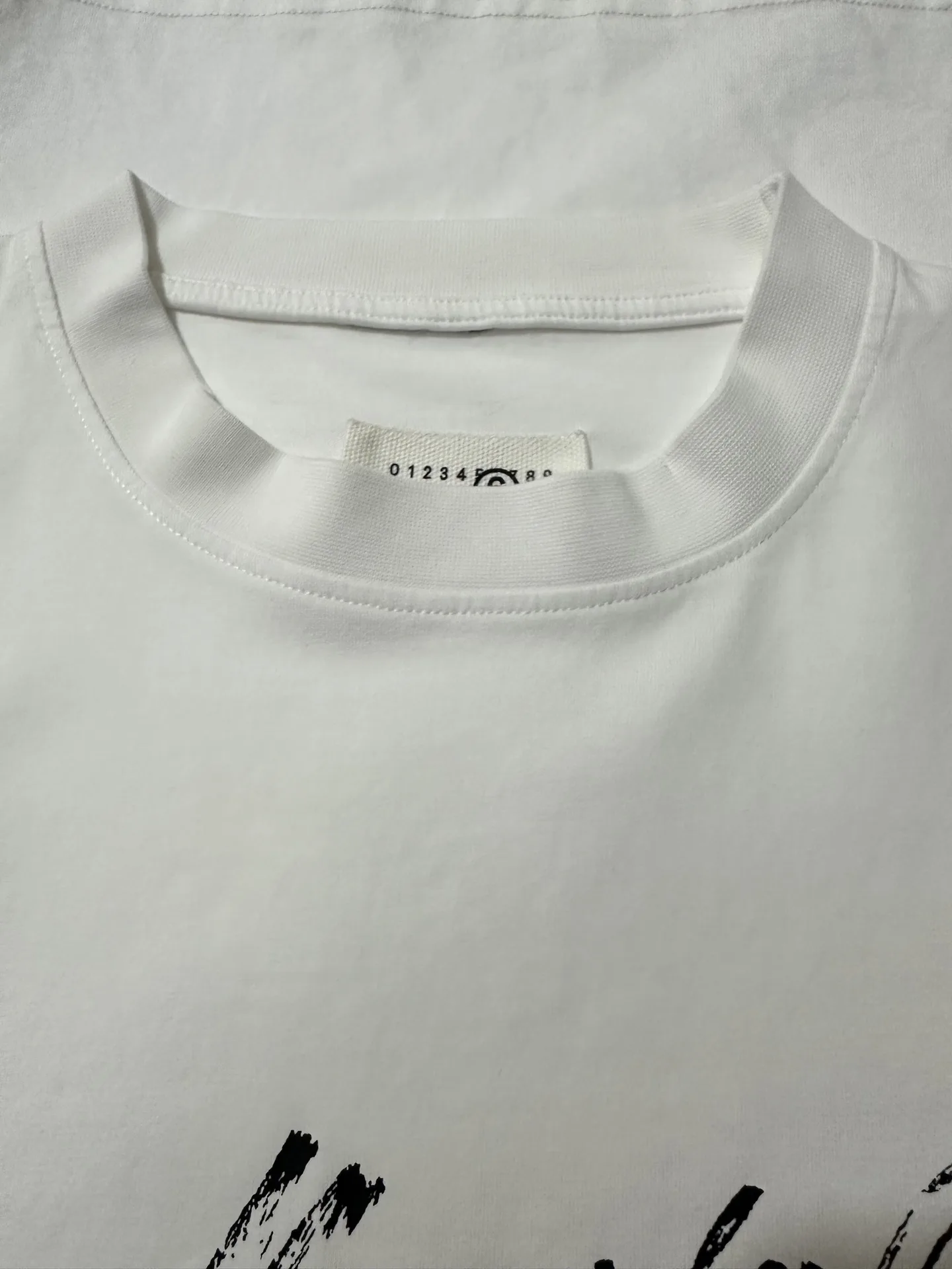 MM6 Maison Margiela Signature Logo Long-Sleeve T-Shirt D22024455 — view 6