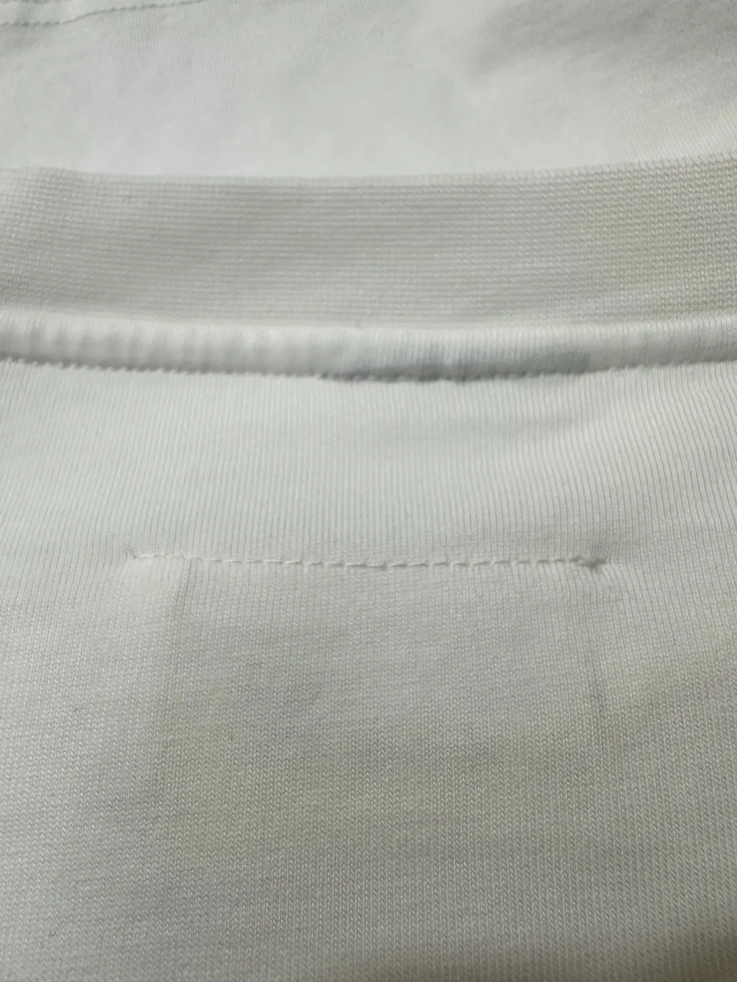 MM6 Maison Margiela Signature Logo Long-Sleeve T-Shirt D22024455 — view 9