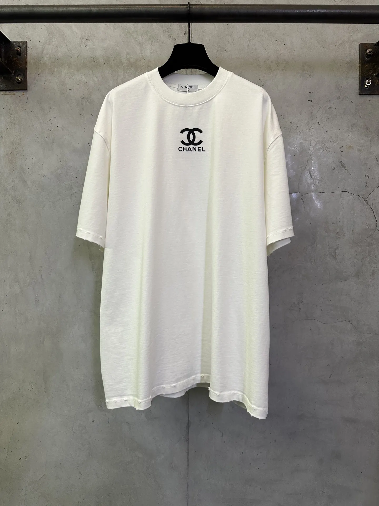 Logo Print Heavyweight Cotton T-Shirt D22012848