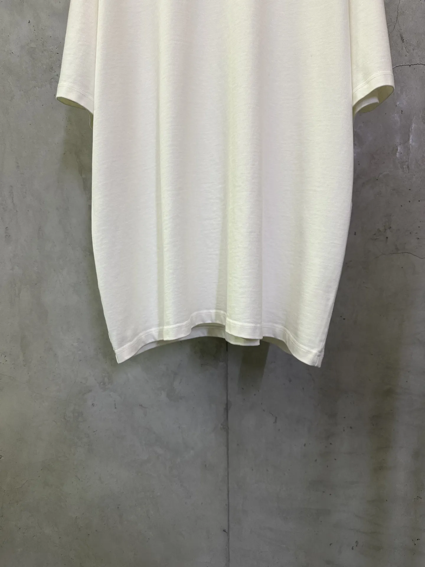 Logo-Print Heavyweight Cotton T-Shirt D22015716 — view 4