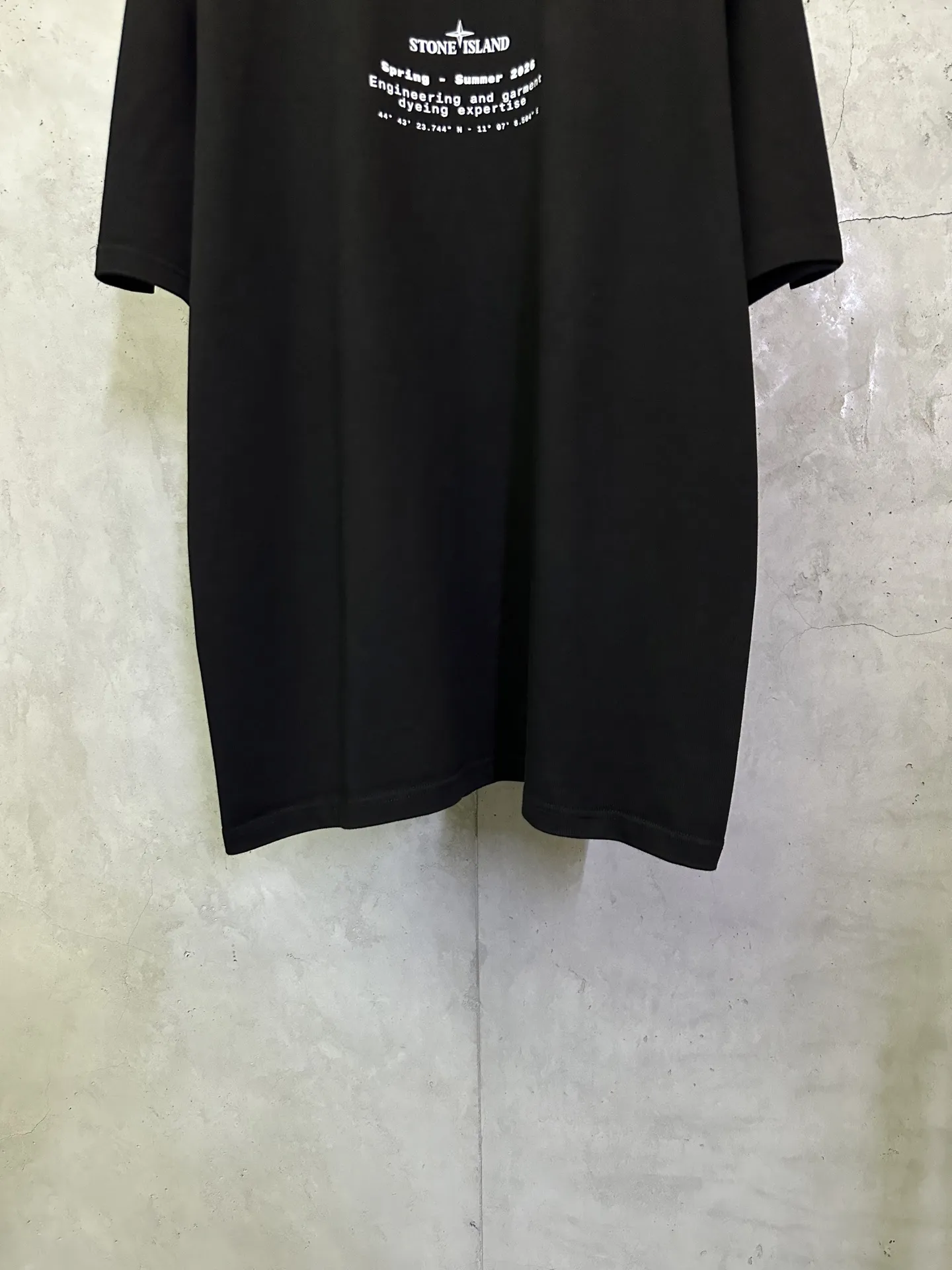 Stone Island Compass Logo Heavyweight Cotton T-Shirt D22012745 — view 6