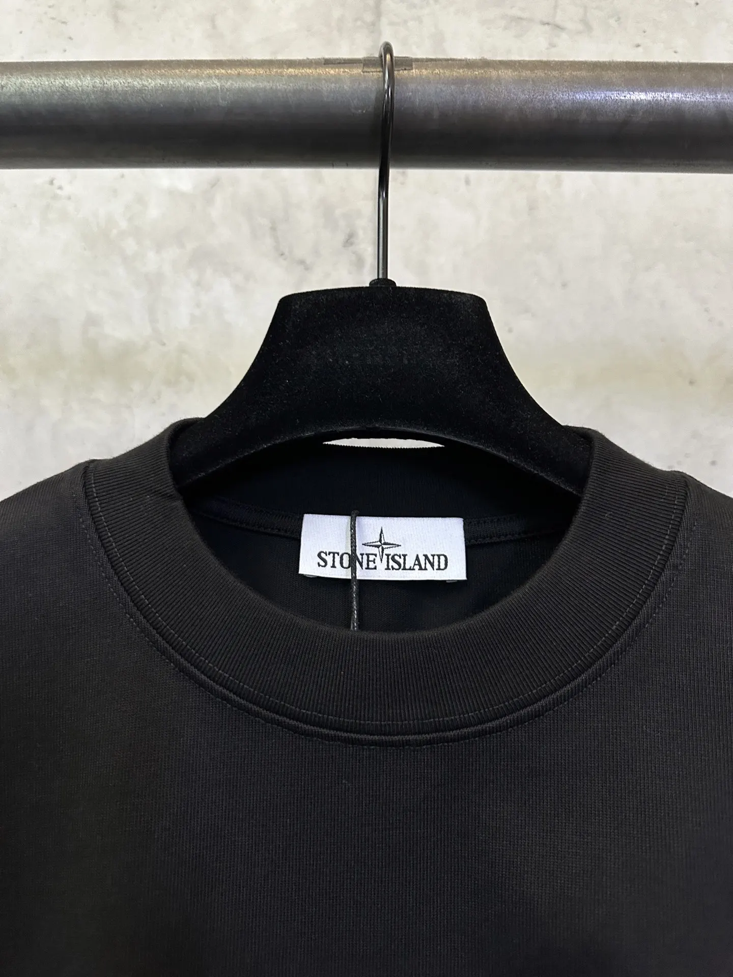Stone Island Compass Logo Heavyweight Cotton T-Shirt D22012745 — view 7