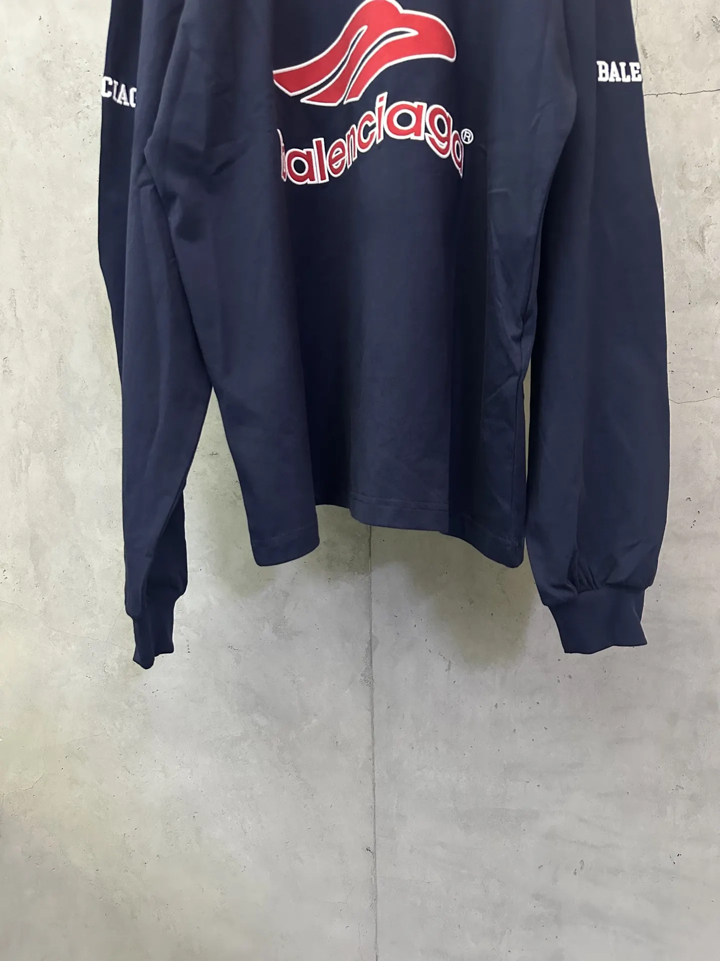 Football Series Embroidered Long-Sleeve T-Shirt D22511972 — view 4