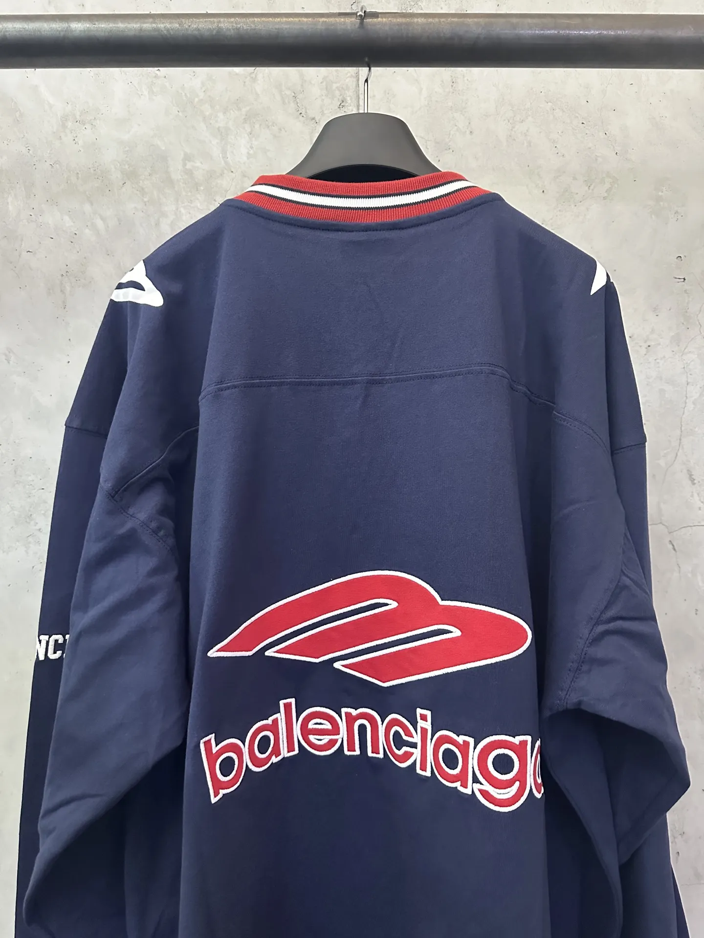 Football Series Embroidered Long-Sleeve T-Shirt D22511972 — view 5